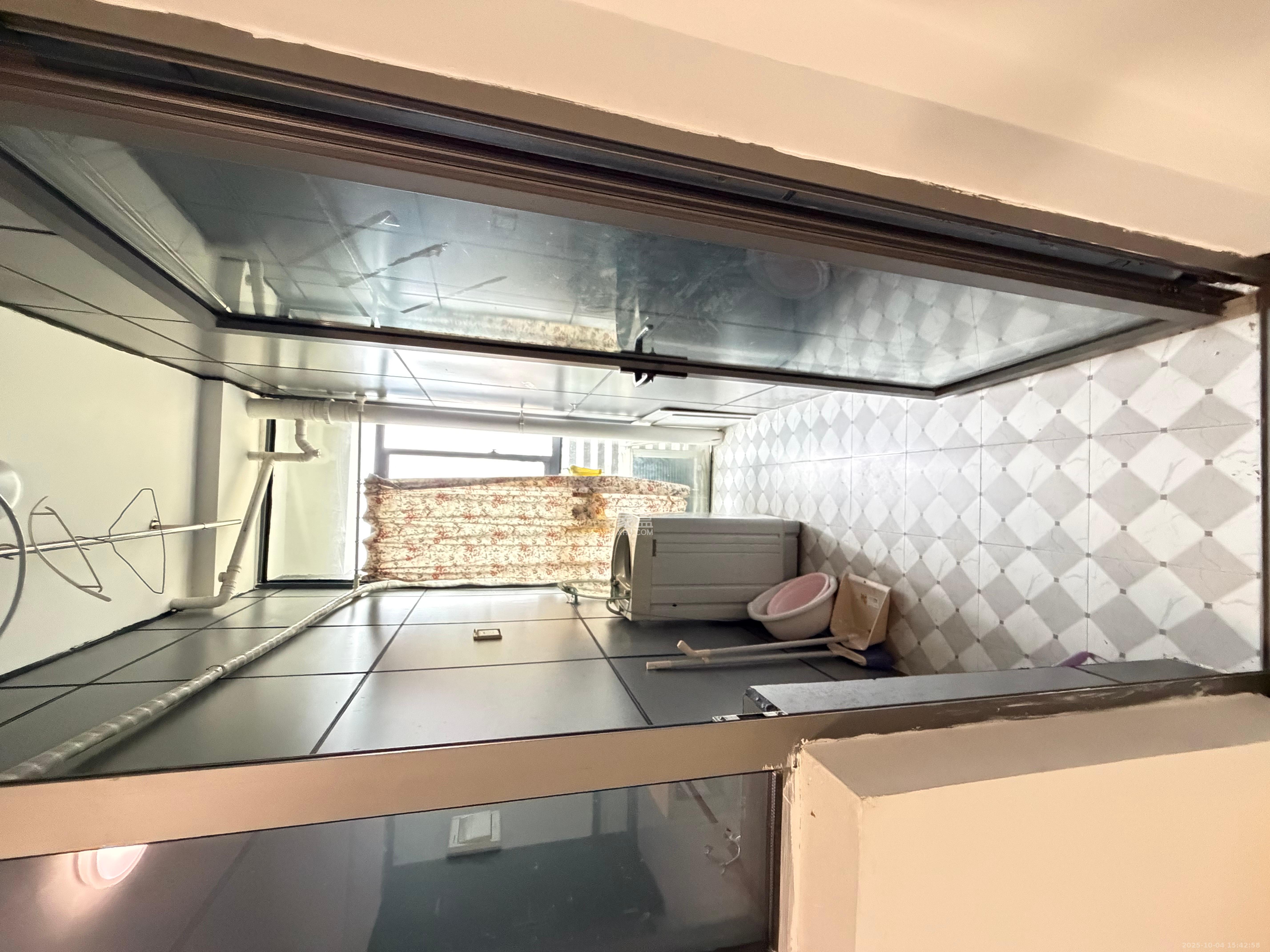 长房八方里（长房公园里）   58.31㎡      1900.0元/月室内图