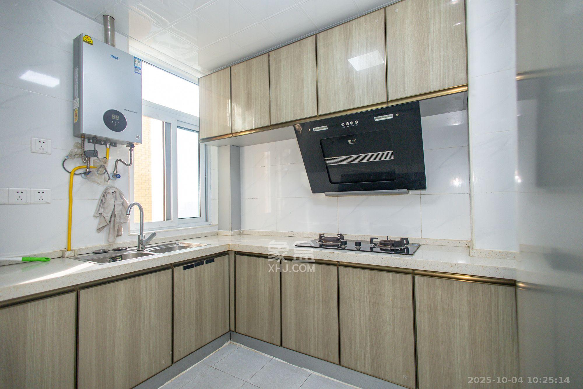 楚天世纪城西苑 3室2厅1卫 1900.00元/月 楚天世纪城西苑 3室2厅1卫 1900.00元/月室内图