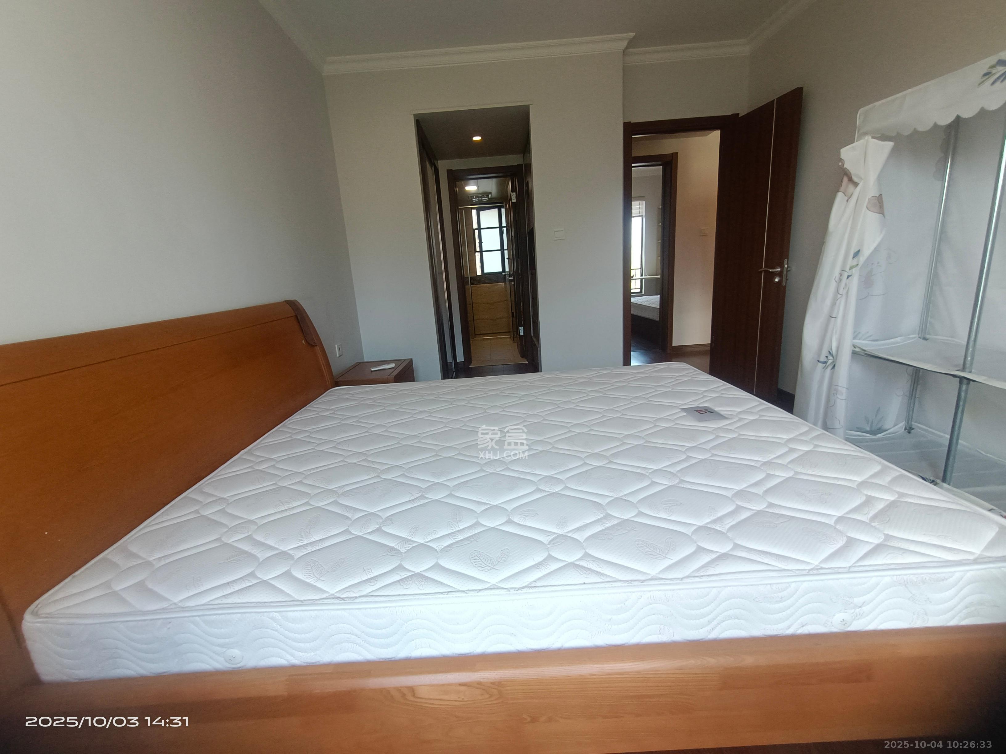 万科金域华府三四期 4室2厅2卫 3700.0元/月 万科金域华府三四期 4室2厅2卫 3700.0元/月室内图