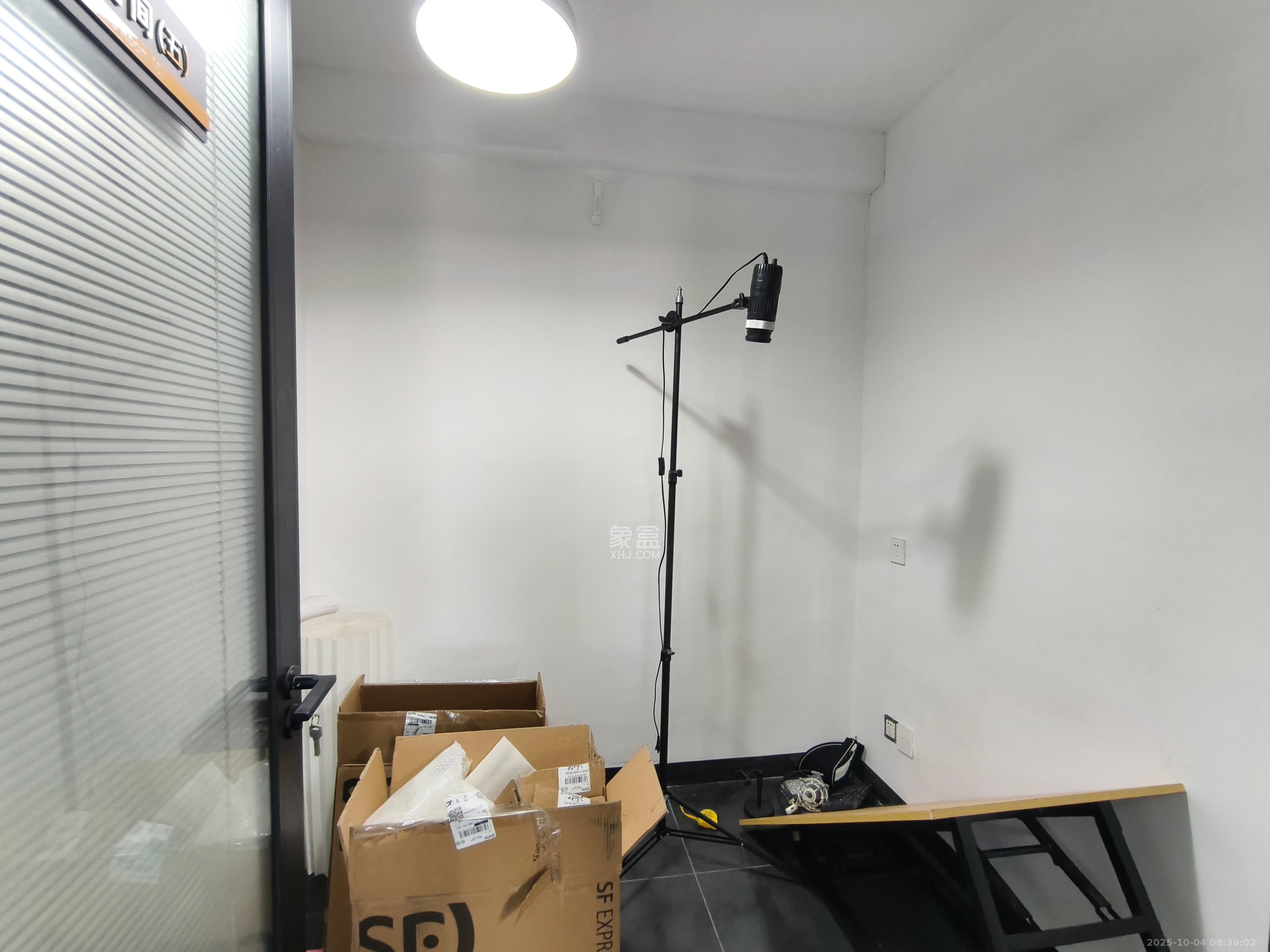 明发国际城 1室1厅1卫 1300.0元/月 明发国际城 1室1厅1卫 1300.0元/月室内图