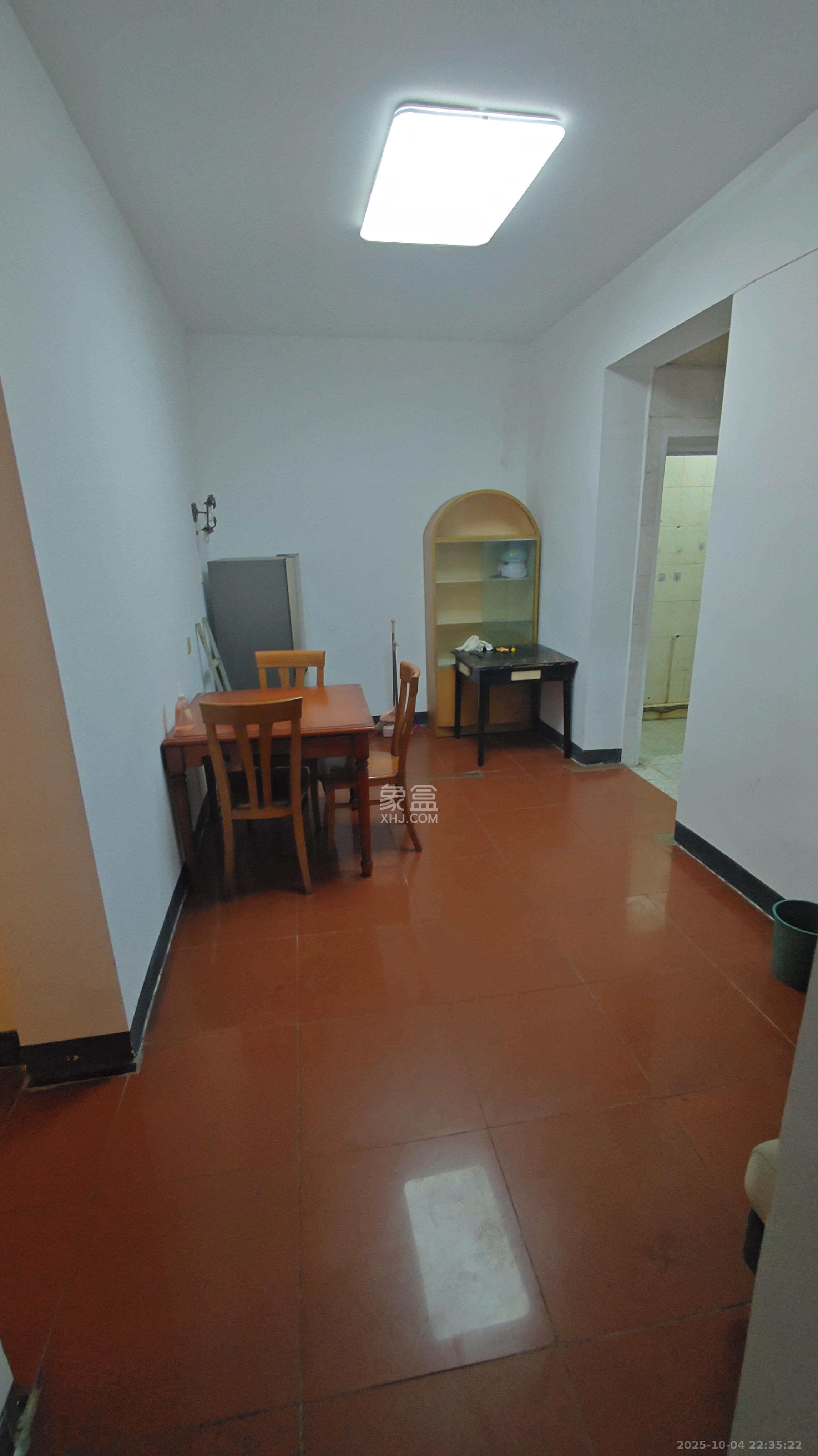 湖南广播电视学校宿舍 2室1厅1卫 1300.0元/月 湖南广播电视学校宿舍 2室1厅1卫 1300.0元/月室内图