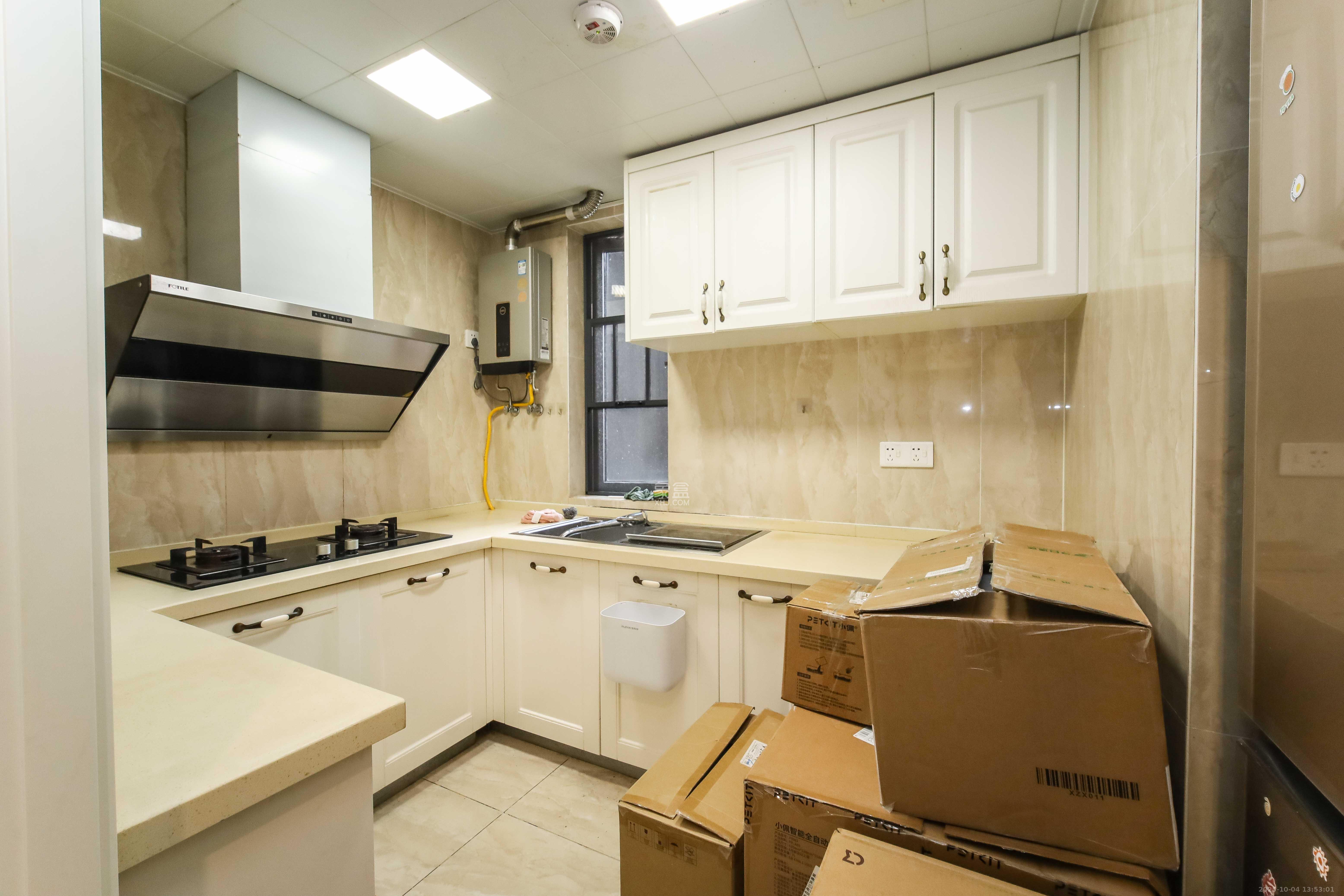 万科金域蓝湾  3室2厅2卫    130.0万厨房