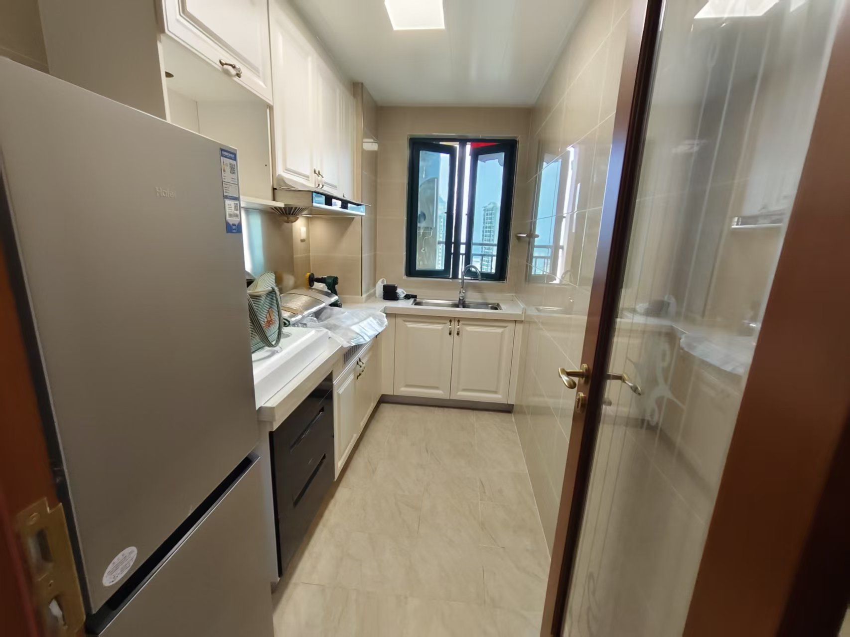 恒大绿洲  3室2厅2卫    2000.0元/月室内图