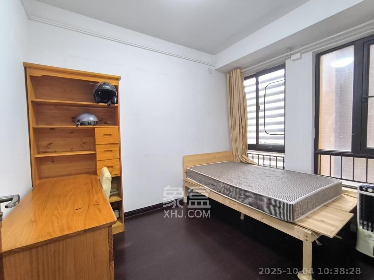 中海国际二期  1室2厅1卫    1800.0元/月 中海国际二期  1室2厅1卫    1800.0元/月室内图