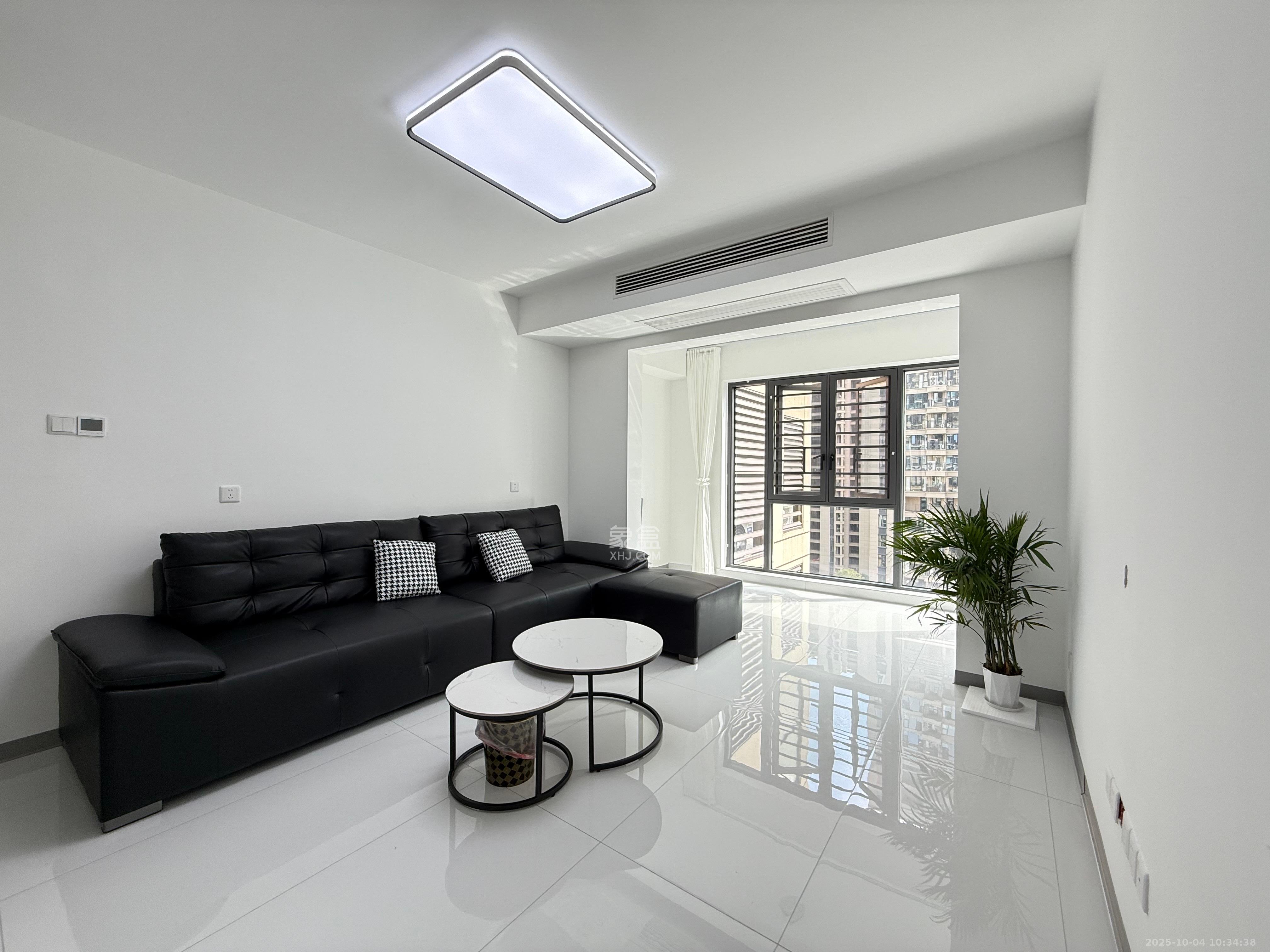 兴进珺府 4室2厅2卫 2800.0元/月 兴进珺府 4室2厅2卫 2800.0元/月室内图