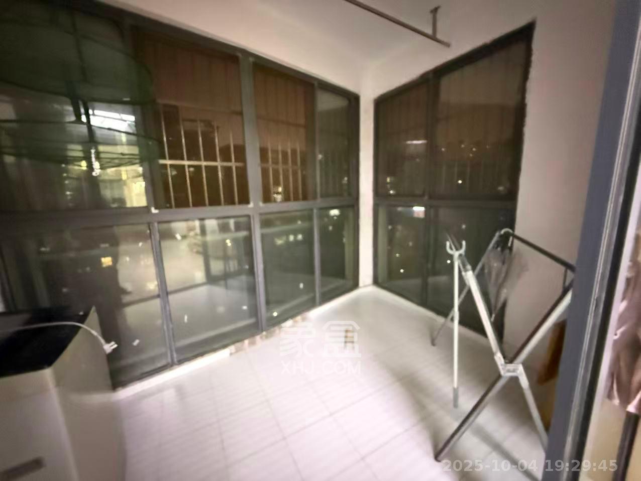 巢之恋 2室2厅1卫 1600.0元/月 巢之恋 2室2厅1卫 1600.0元/月室内图