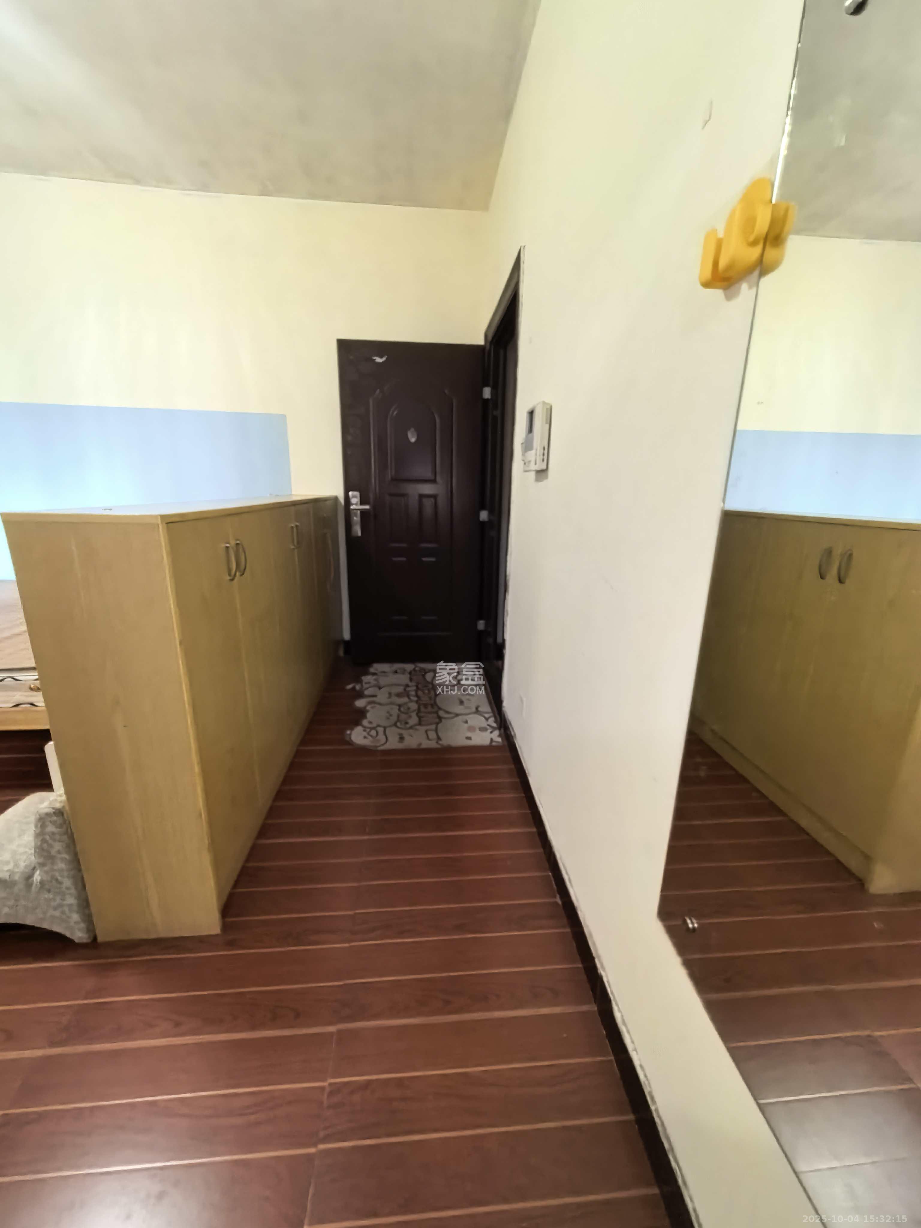 四方小区综合楼(四方嘉丽) 1室1厅1卫 1100.0元/月 四方小区综合楼(四方嘉丽) 1室1厅1卫 1100.0元/月室内图