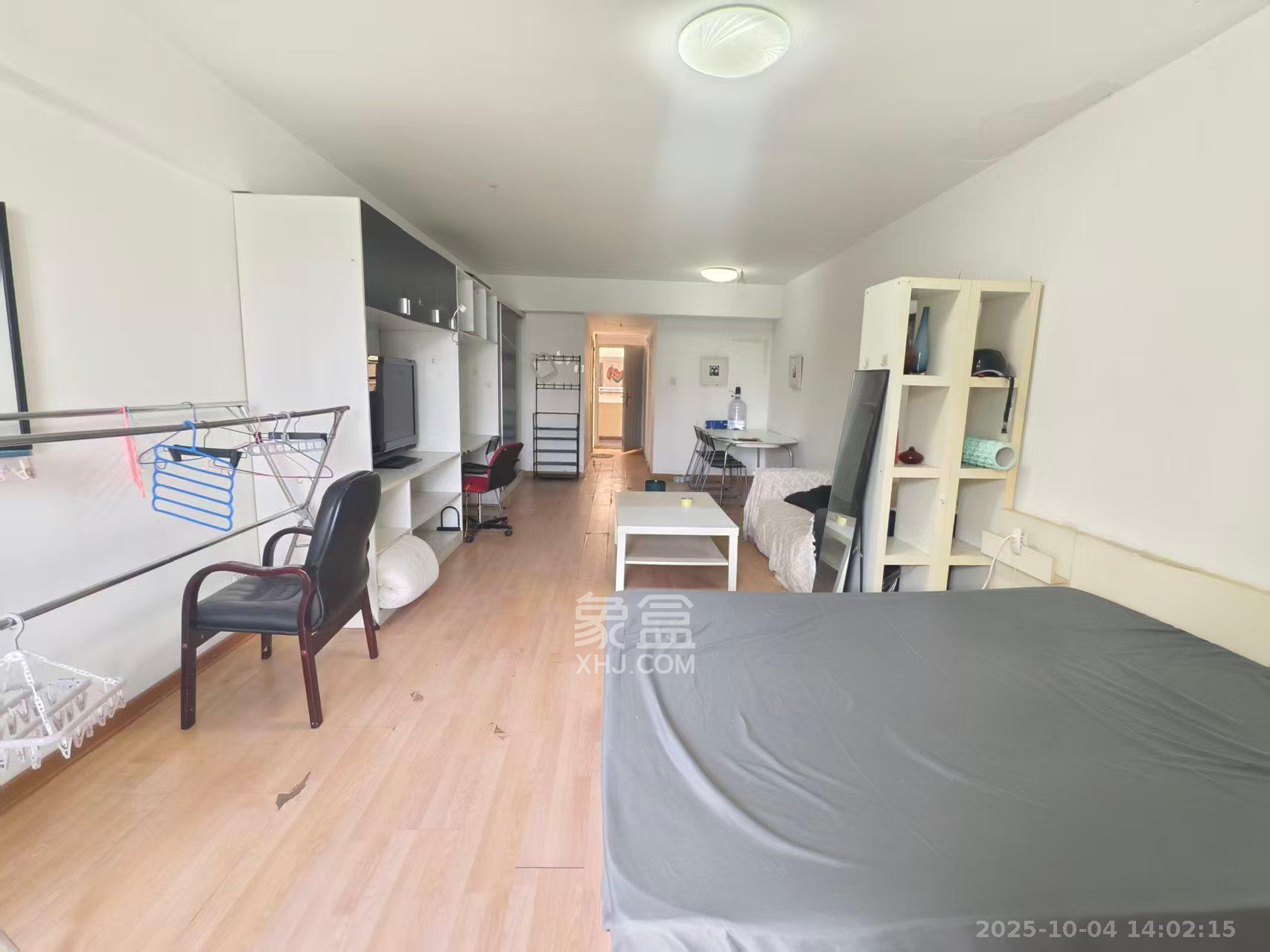 阳光100二期 1室1厅1卫 1500.0元/月 阳光100二期 1室1厅1卫 1500.0元/月室内图