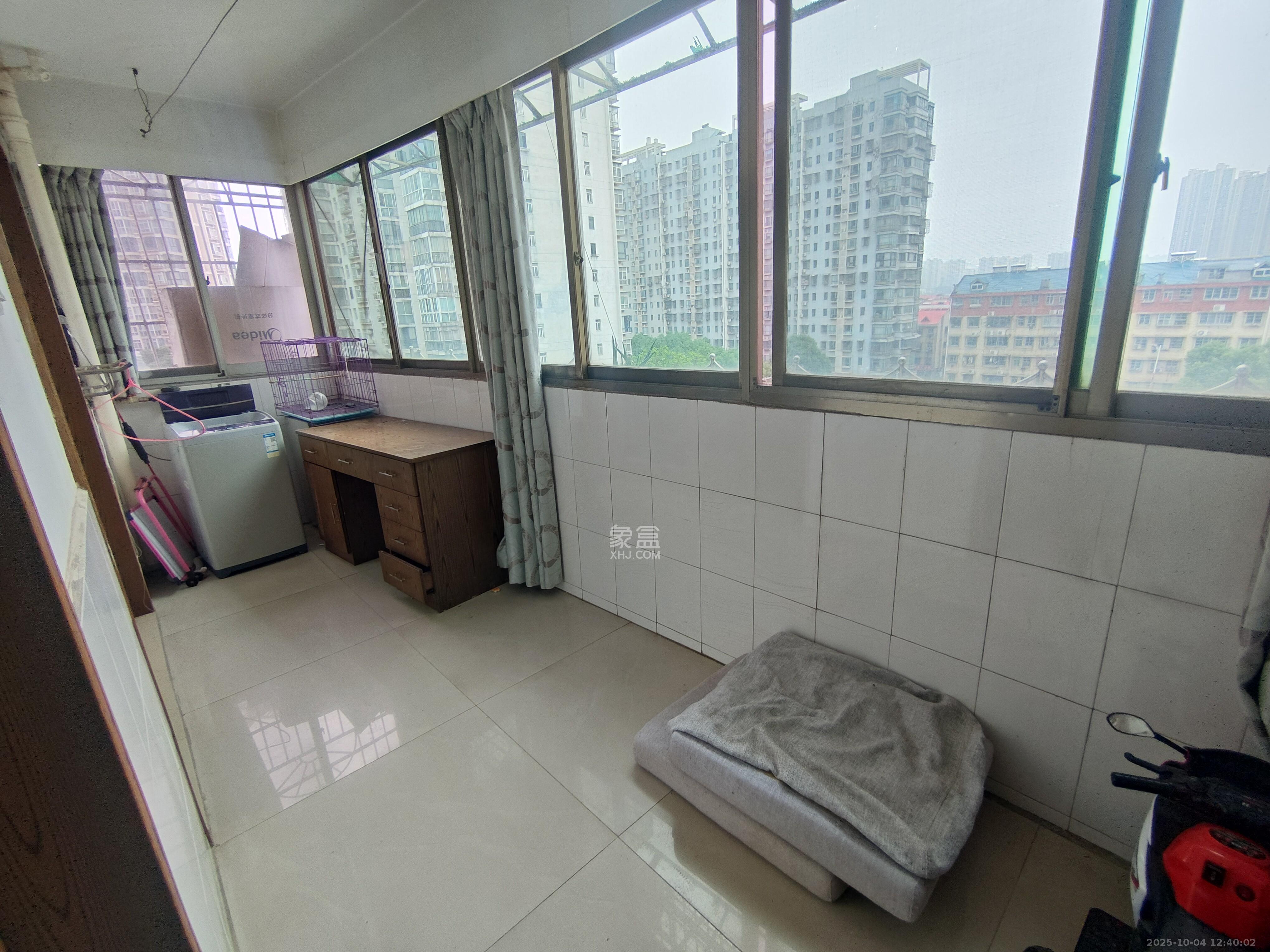 广福园 2室2厅1卫 1800.0元/月 广福园 2室2厅1卫 1800.0元/月室内图