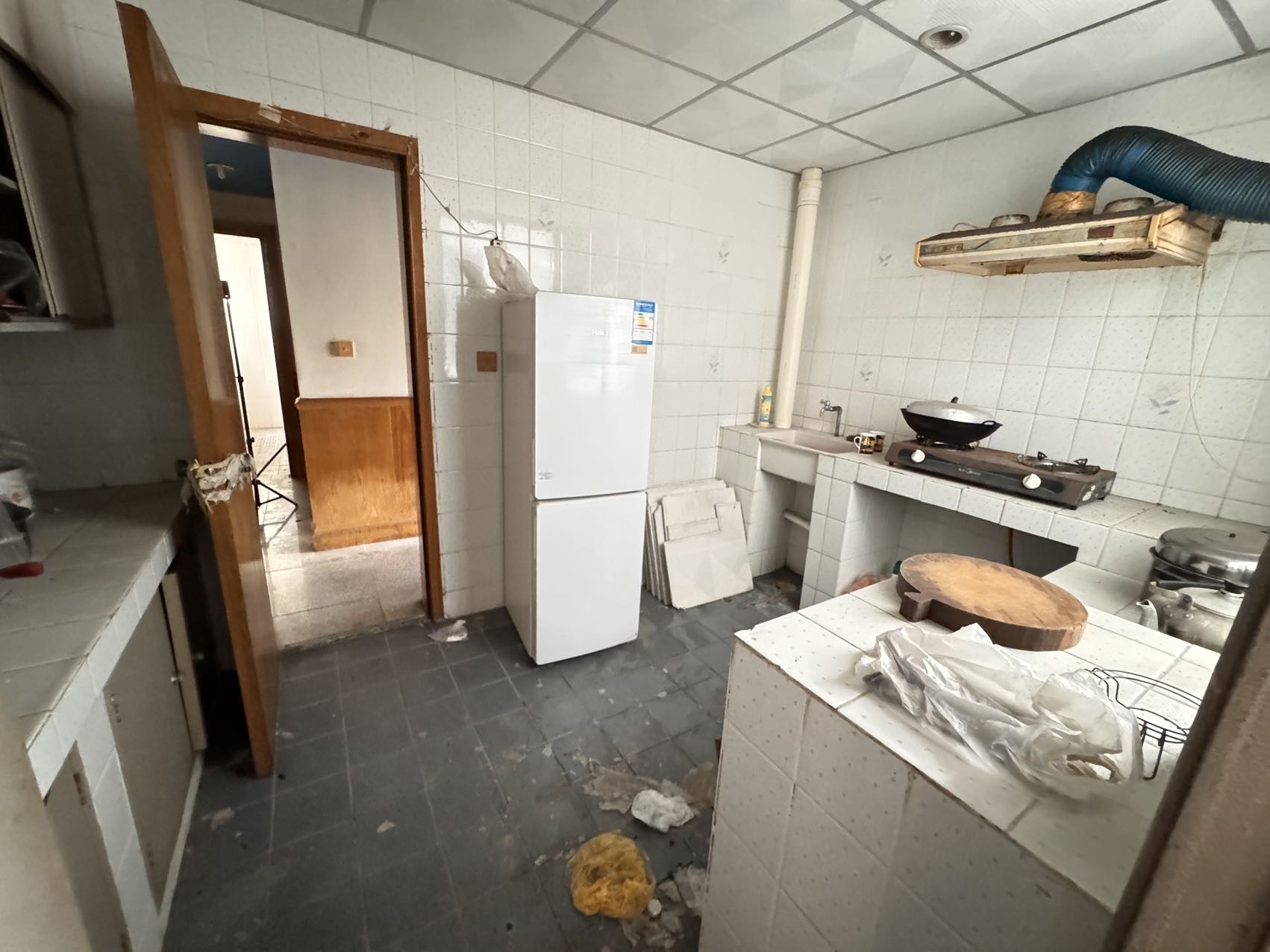 龙珠新城 4室2厅2卫 146.0万 龙珠新城 4室2厅2卫 146.0万客厅