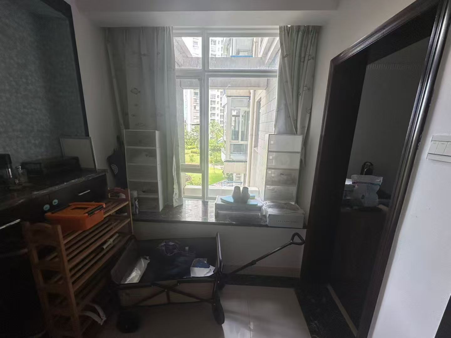 紫荆花园一期  3室2厅2卫    179.0万 紫荆花园一期  3室2厅2卫    179.0万客厅