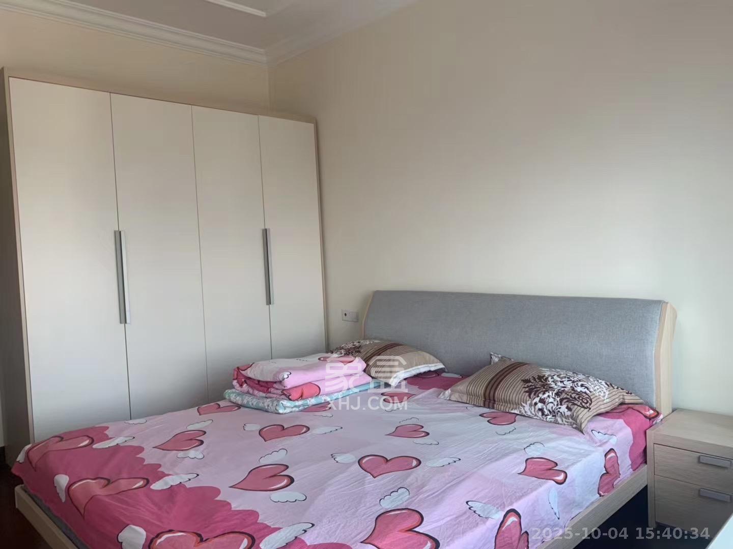 恒大雅苑 2室2厅1卫 2400.0元/月 恒大雅苑 2室2厅1卫 2400.0元/月室内图