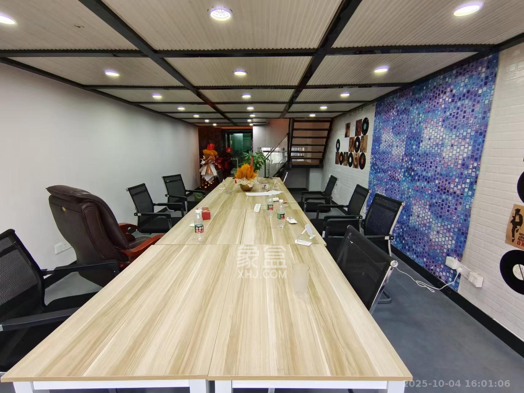 金科时代中心 1室1厅1卫 2000.0元/月 金科时代中心 1室1厅1卫 2000.0元/月室内图