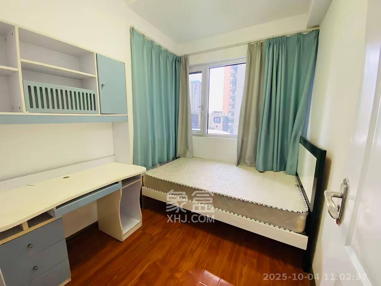 保利天禧D区  3室2厅1卫    3000.0元/月室内图