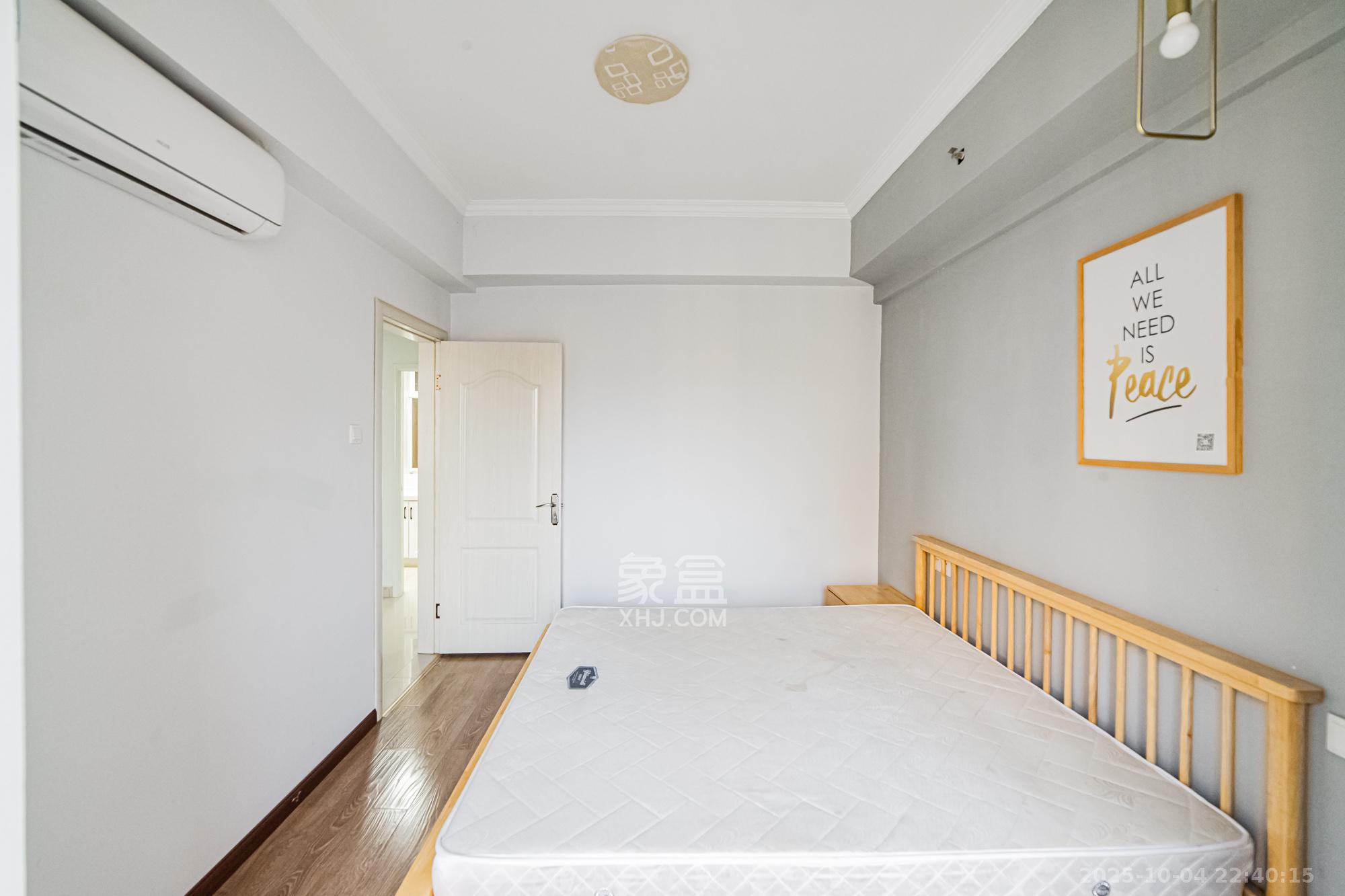 北辰三角洲E4区 3室2厅1卫 82.0万 北辰三角洲E4区 3室2厅1卫 82.0万卧室