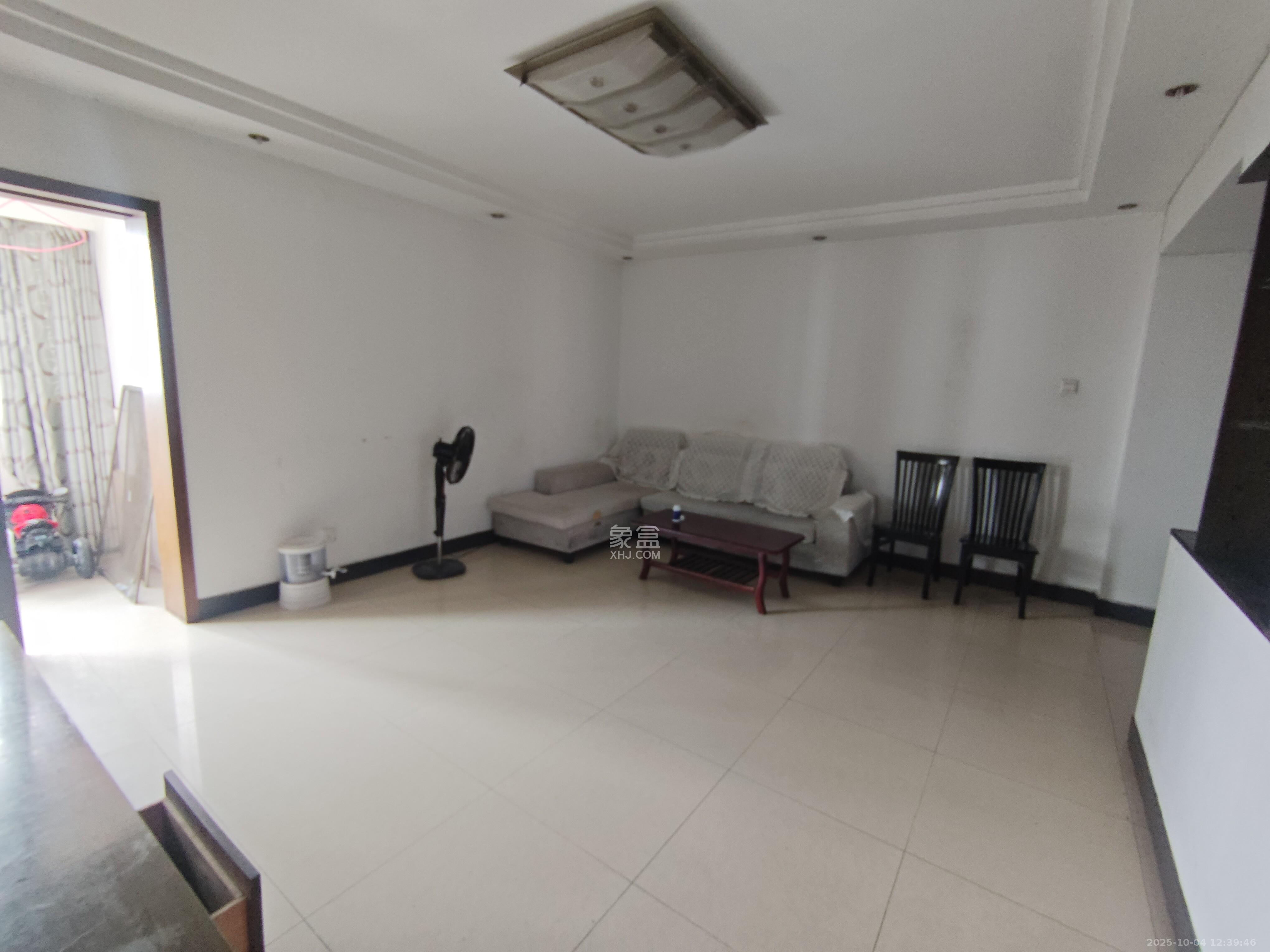 广福园 2室2厅1卫 1800.0元/月 广福园 2室2厅1卫 1800.0元/月室内图