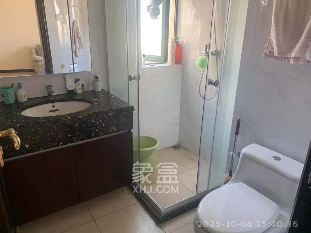 恒大雅苑 2室2厅1卫 2400.0元/月 恒大雅苑 2室2厅1卫 2400.0元/月室内图