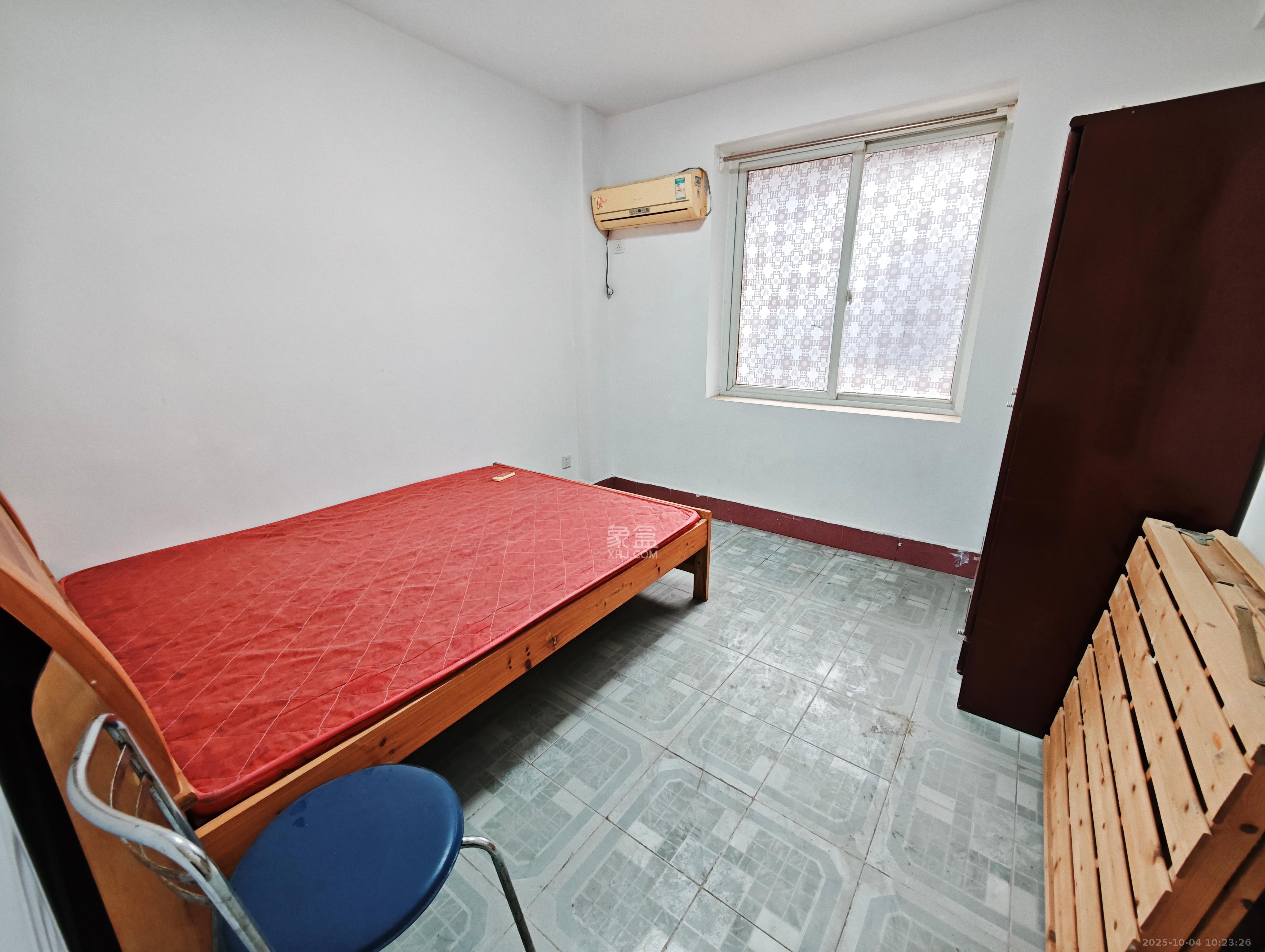 三兴公寓（三兴小区）  2室1厅1卫    1800.0元/月室内图