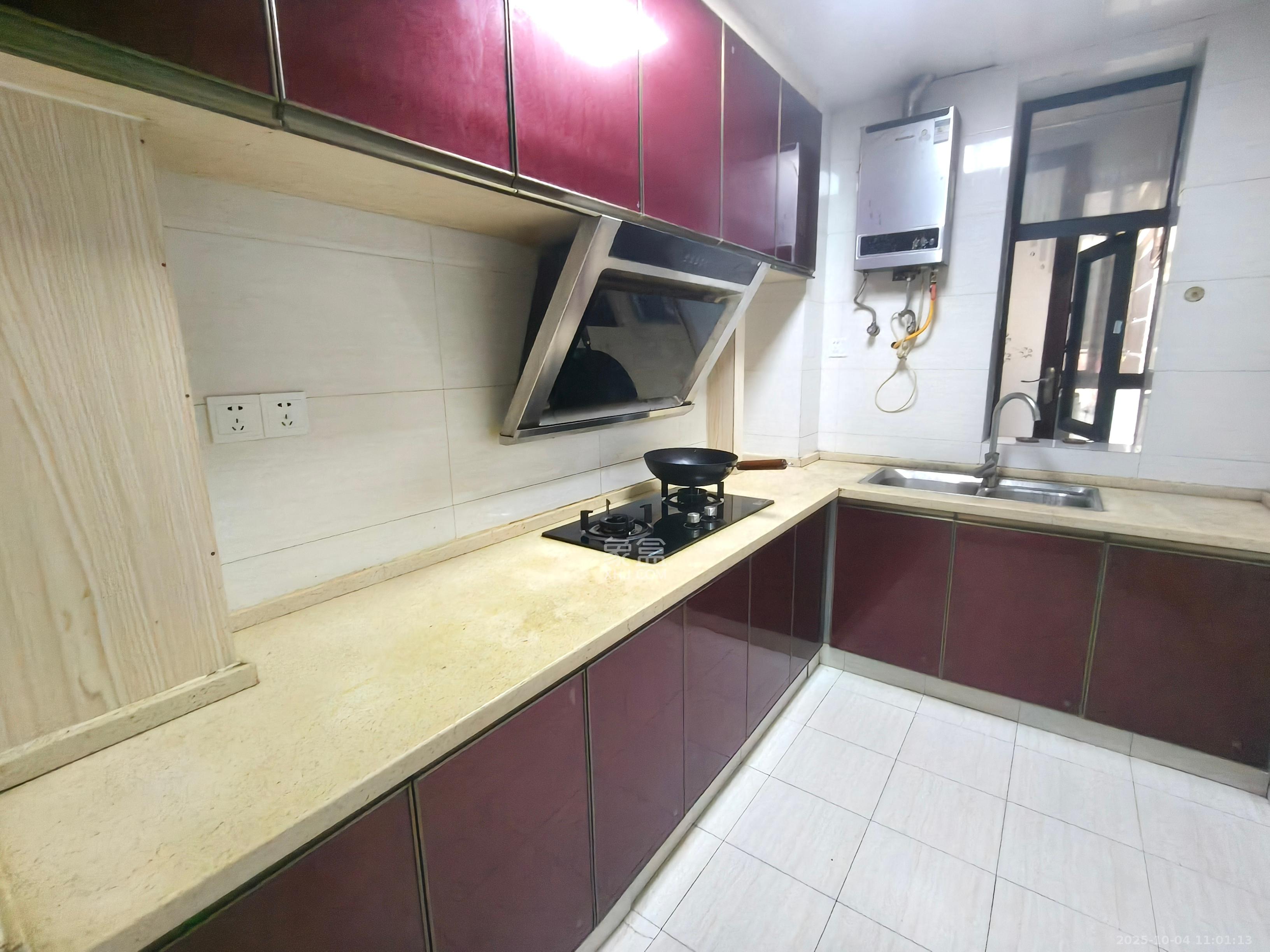 康桥长郡  3室2厅2卫    1900.0元/月室内图