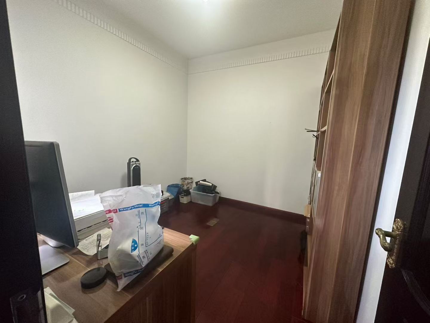 紫荆花园一期  3室2厅2卫    179.0万 紫荆花园一期  3室2厅2卫    179.0万客厅