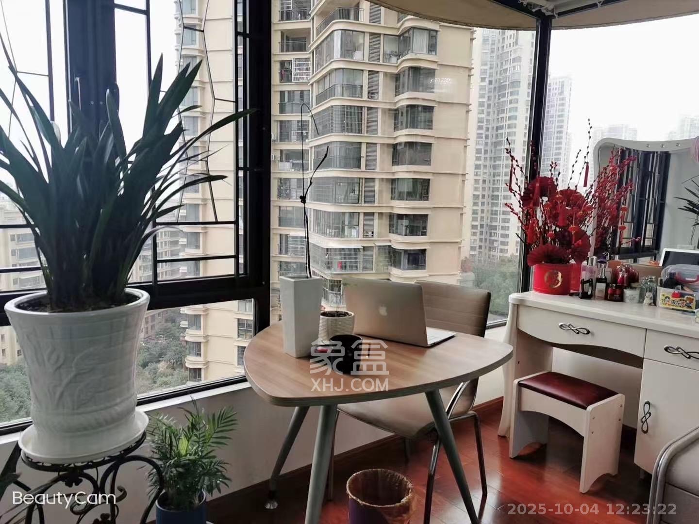 保利麓谷林语F区 3室2厅2卫 2700.0元/月 保利麓谷林语F区 3室2厅2卫 2700.0元/月室内图