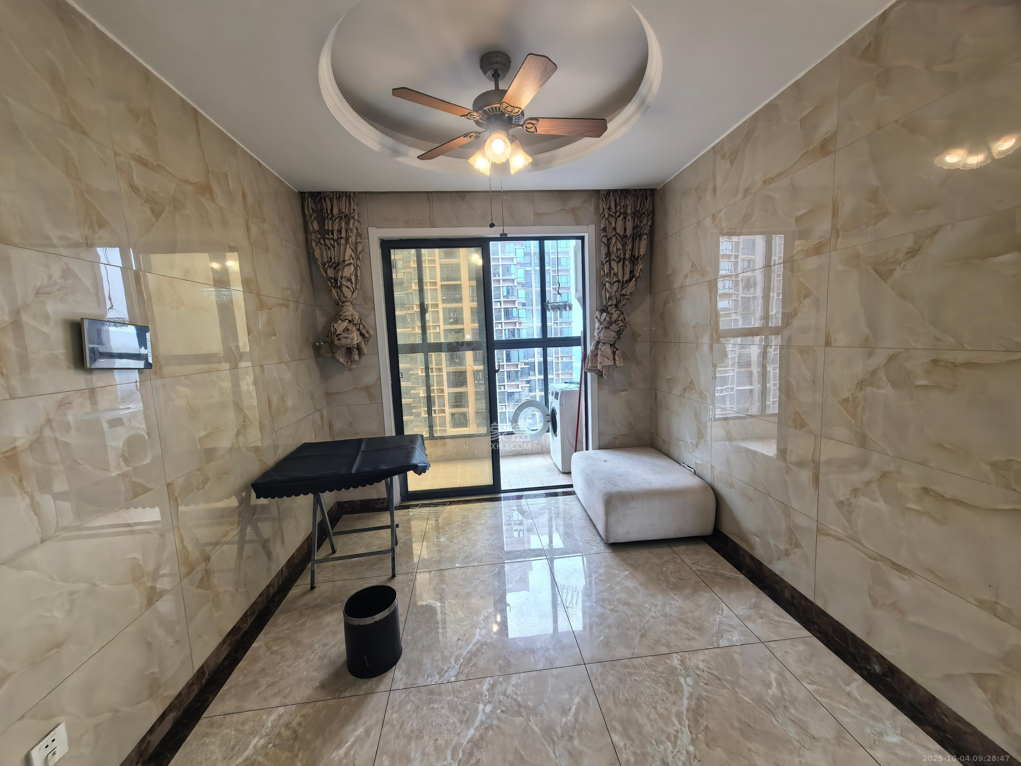 深业睿城  4室2厅2卫    3000.0元/月室内图