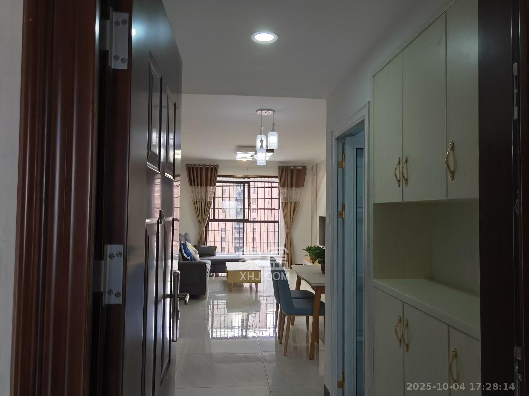 新城国际花都 4室2厅1卫 1500.0元/月 新城国际花都 4室2厅1卫 1500.0元/月室内图