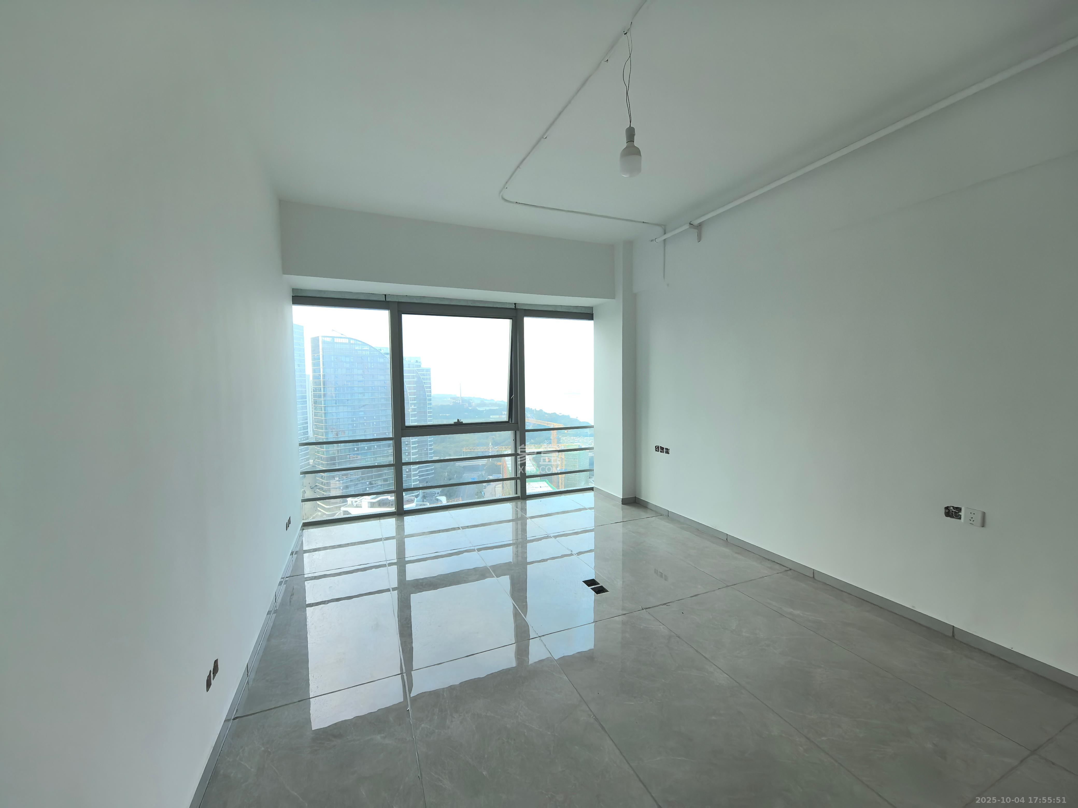 复地滨江金融中心   200.0㎡      10000.0元/月室内图