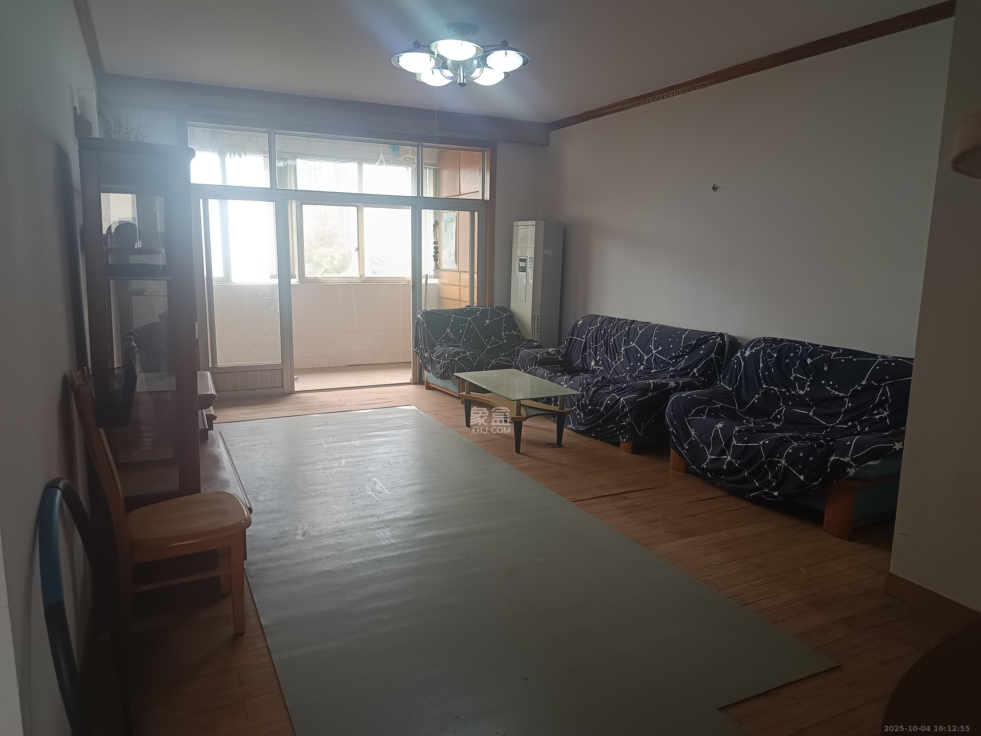 中联科技园 3室2厅2卫 2100.0元/月 中联科技园 3室2厅2卫 2100.0元/月室内图