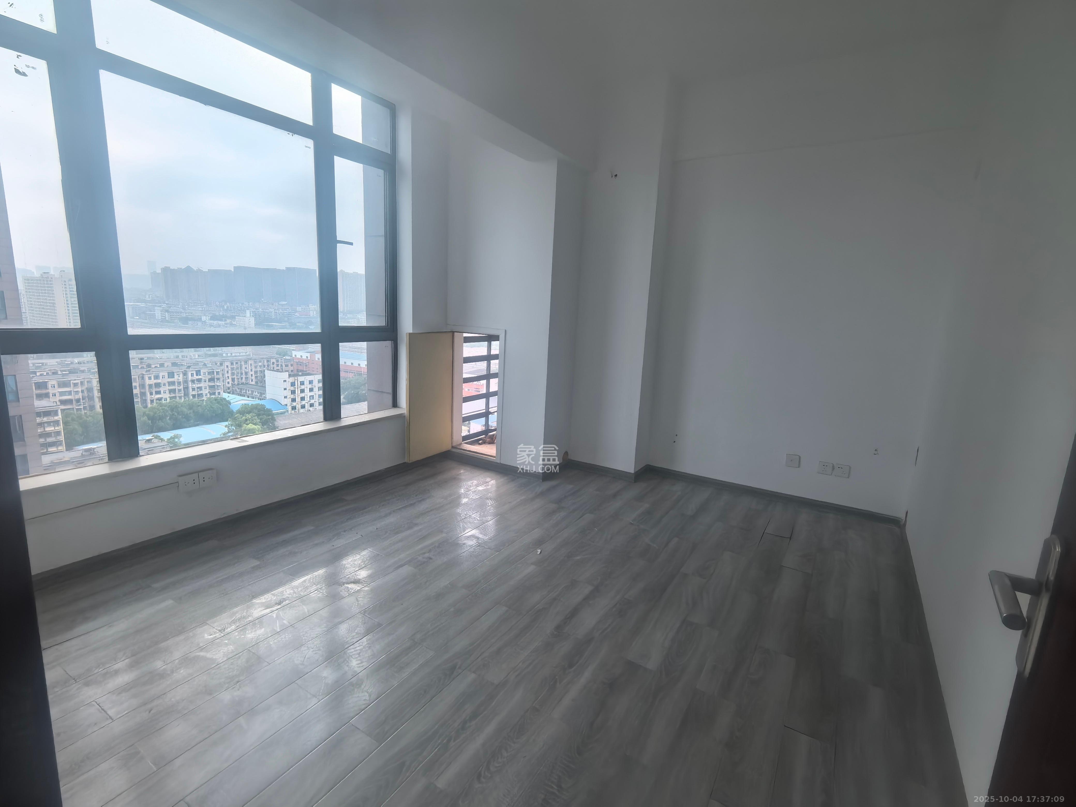 湘域相遇 2室2厅1卫 4000.0元/月 湘域相遇 2室2厅1卫 4000.0元/月室内图