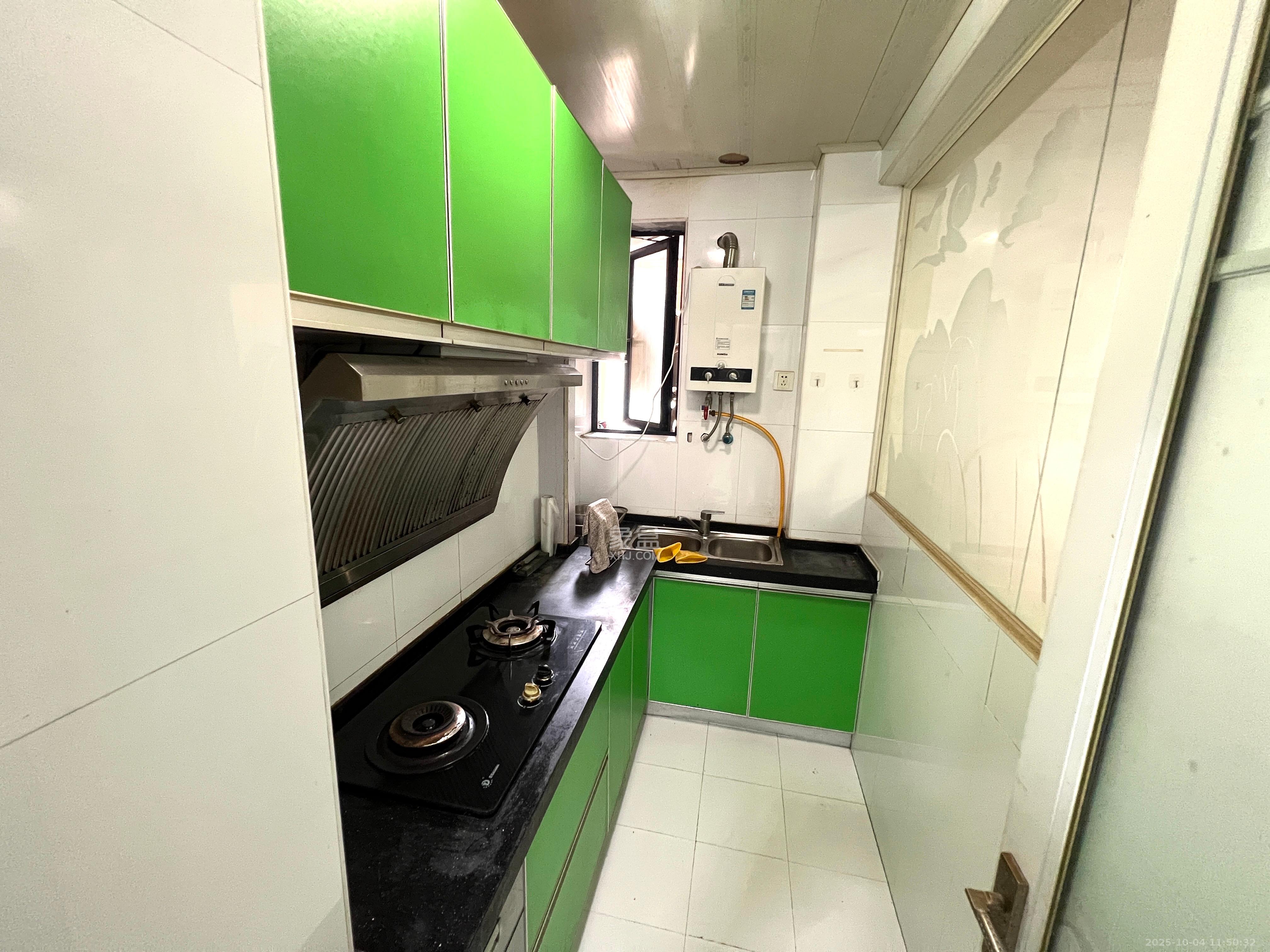 加加大街(华景苑) 1室1厅1卫 1600.0元/月 加加大街(华景苑) 1室1厅1卫 1600.0元/月室内图