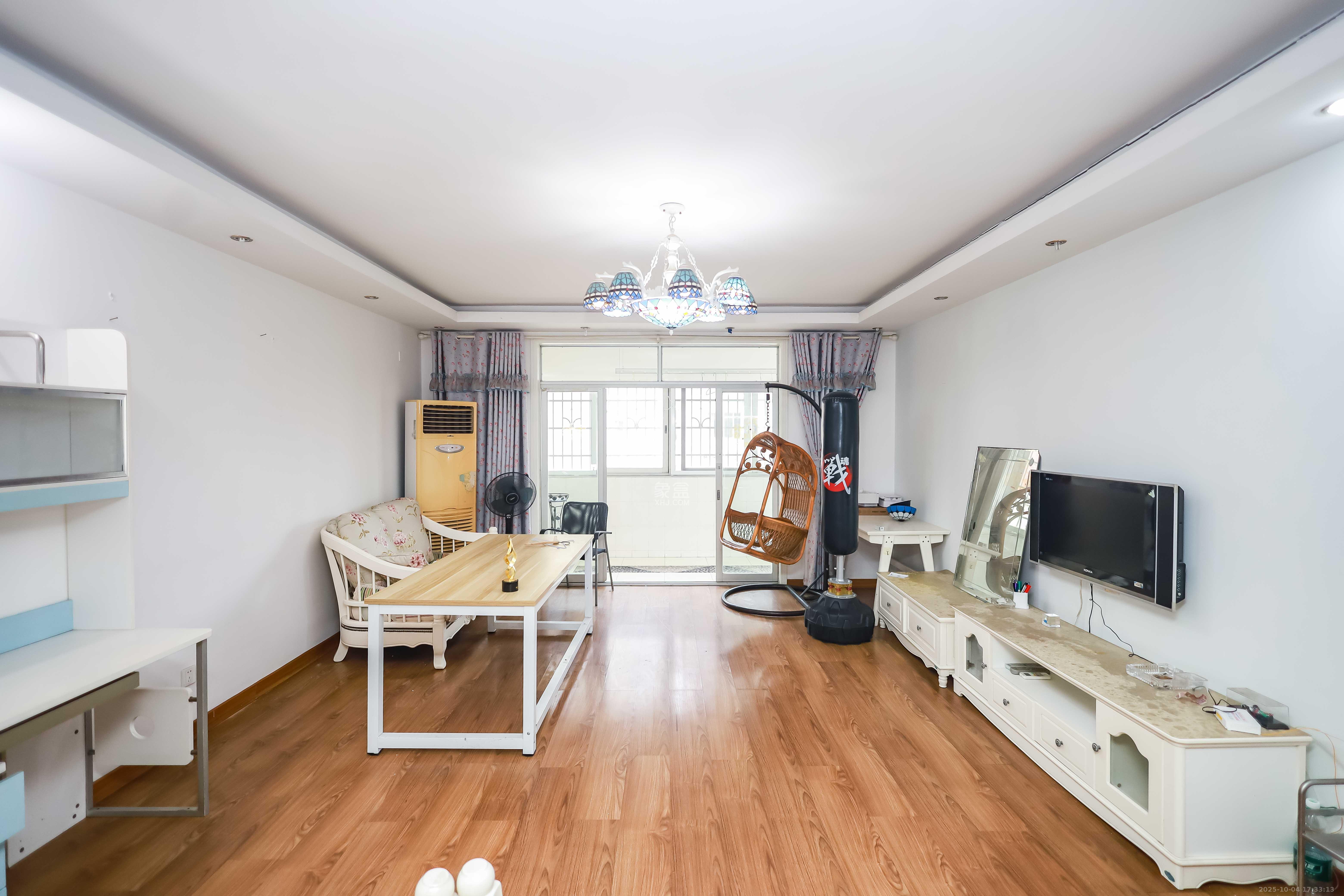 湘卫花苑  4室2厅2卫    165.0万 湘卫花苑  4室2厅2卫    165.0万