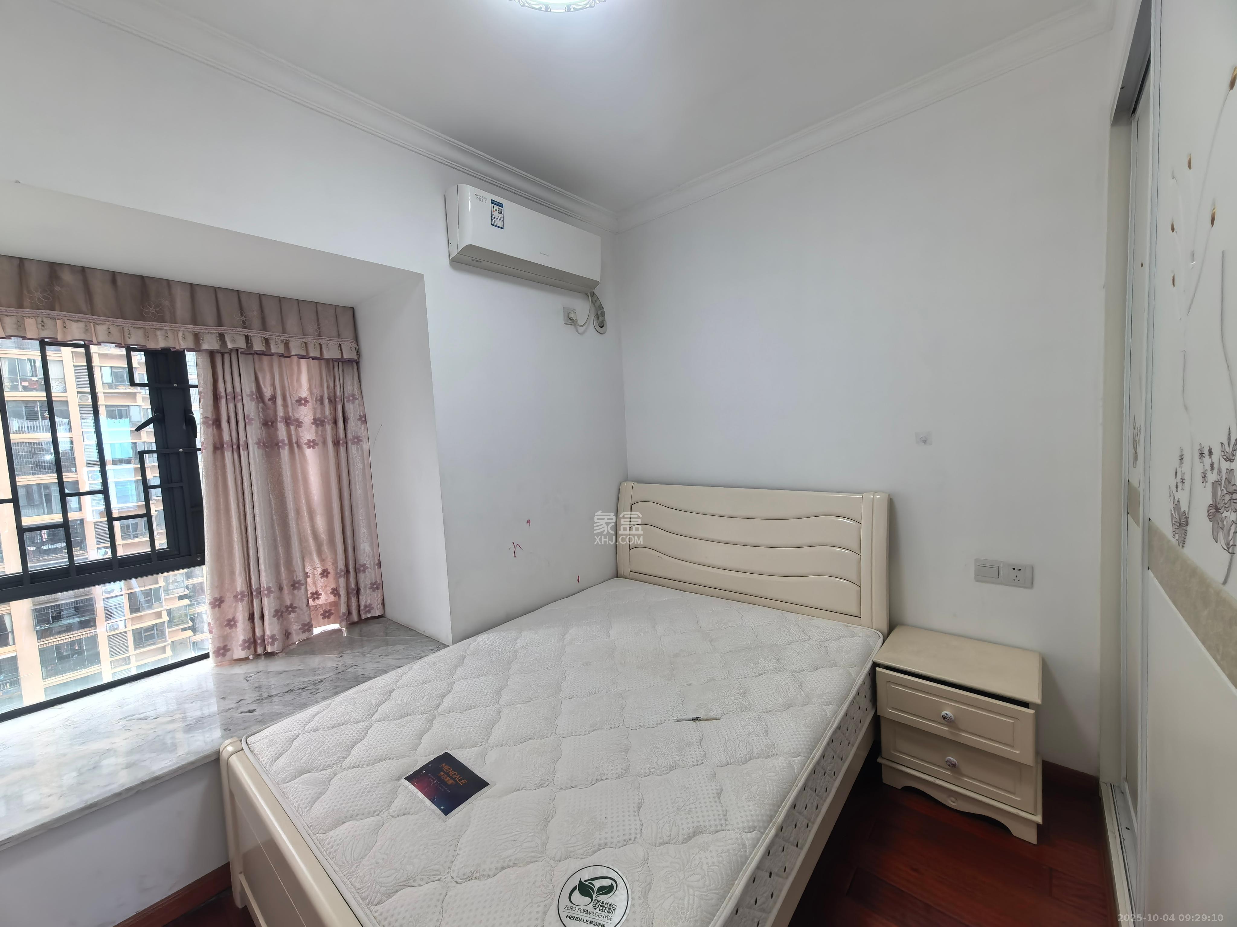 深业睿城  4室2厅2卫    3000.0元/月室内图