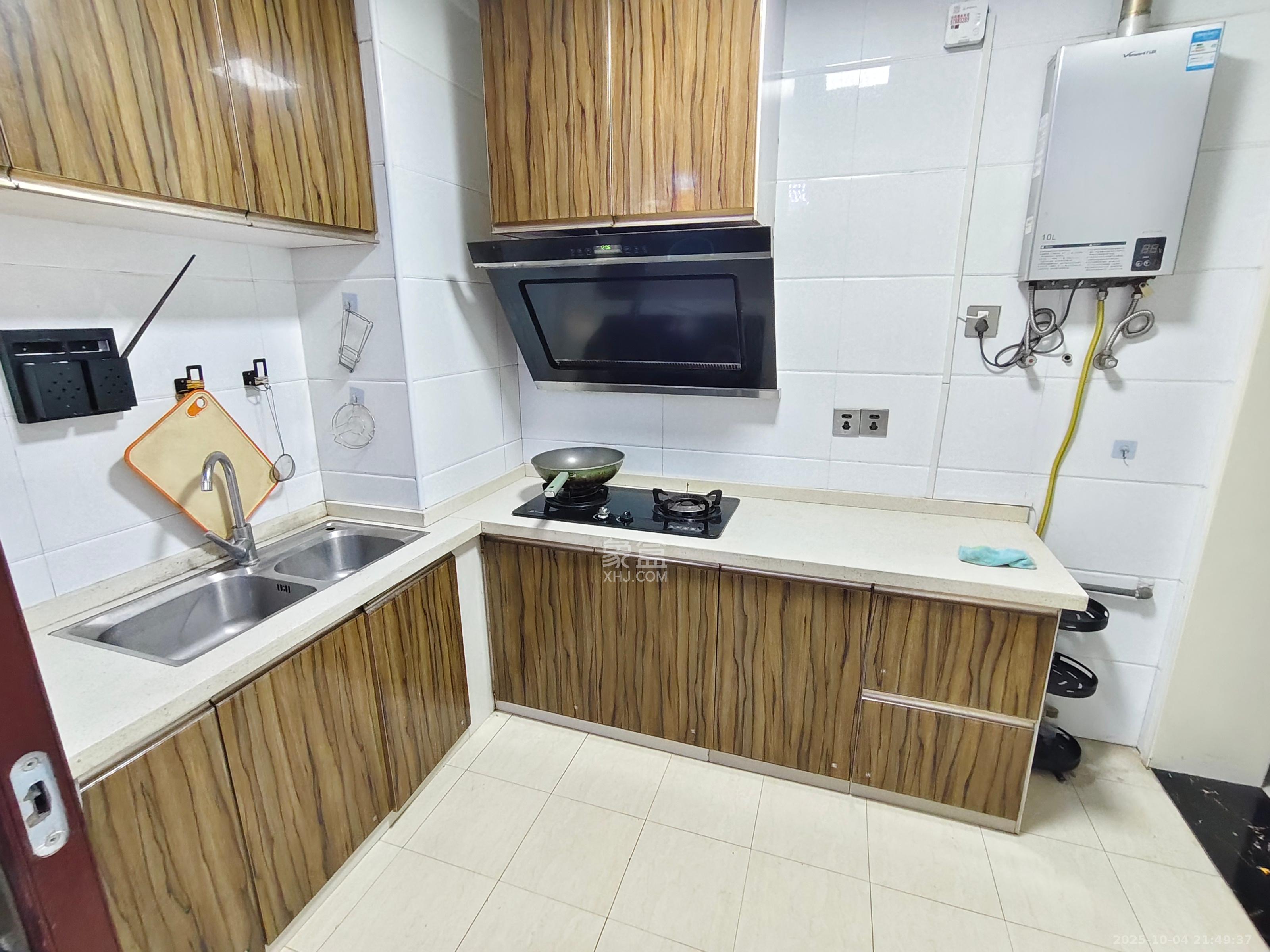 江南名府 3室2厅2卫 1280.0元/月 江南名府 3室2厅2卫 1280.0元/月室内图