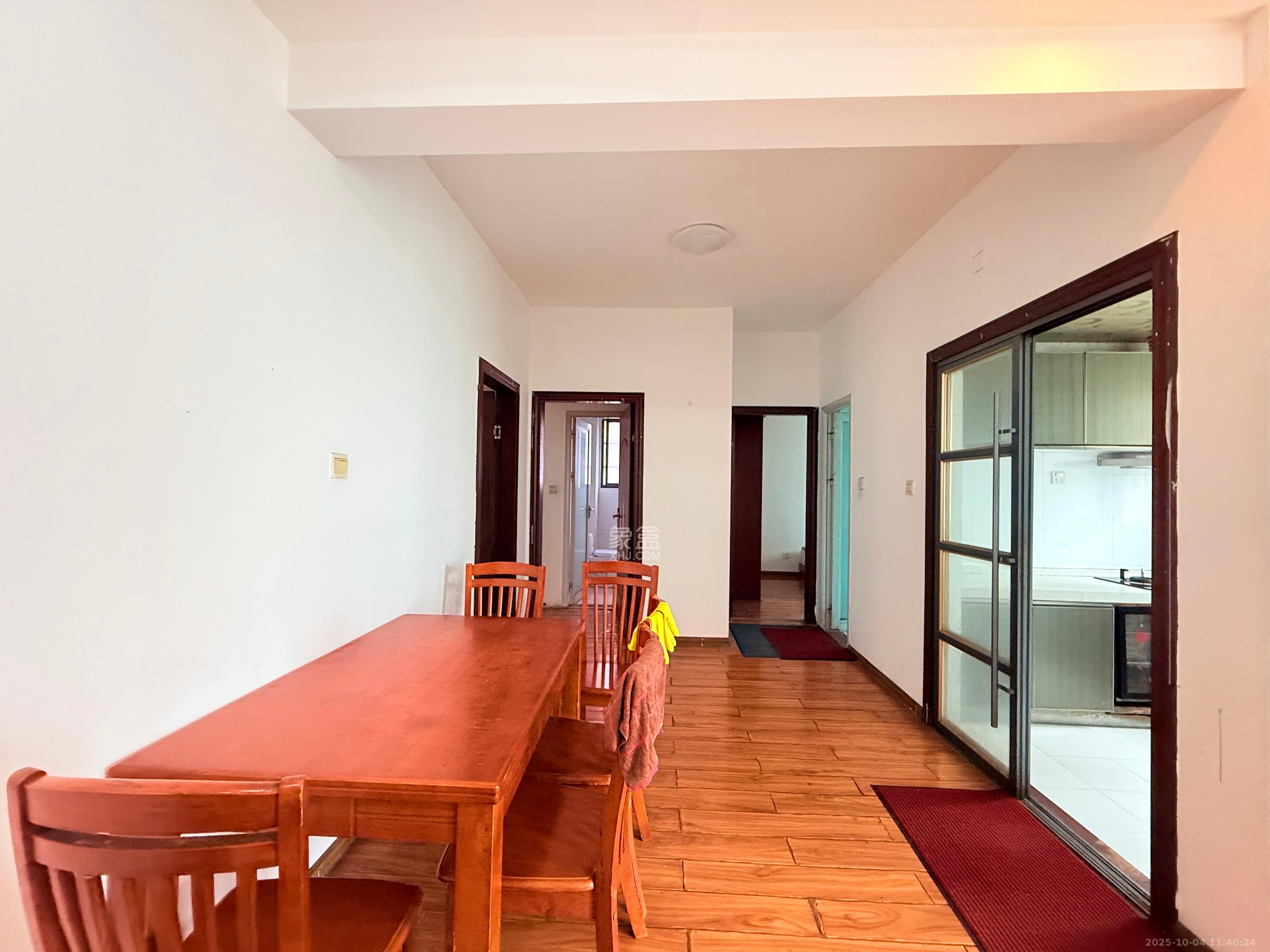 瑞都华庭(华庭美苑) 3室2厅2卫 2300.0元/月 瑞都华庭(华庭美苑) 3室2厅2卫 2300.0元/月室内图