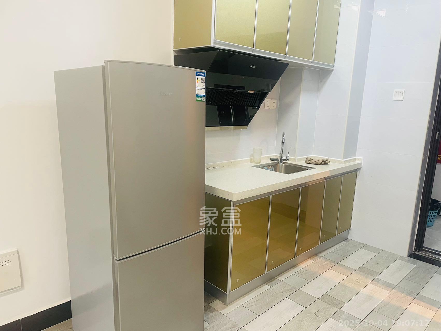 裕天国际商汇中心  1室0厅0卫   1200.00元/月室内图