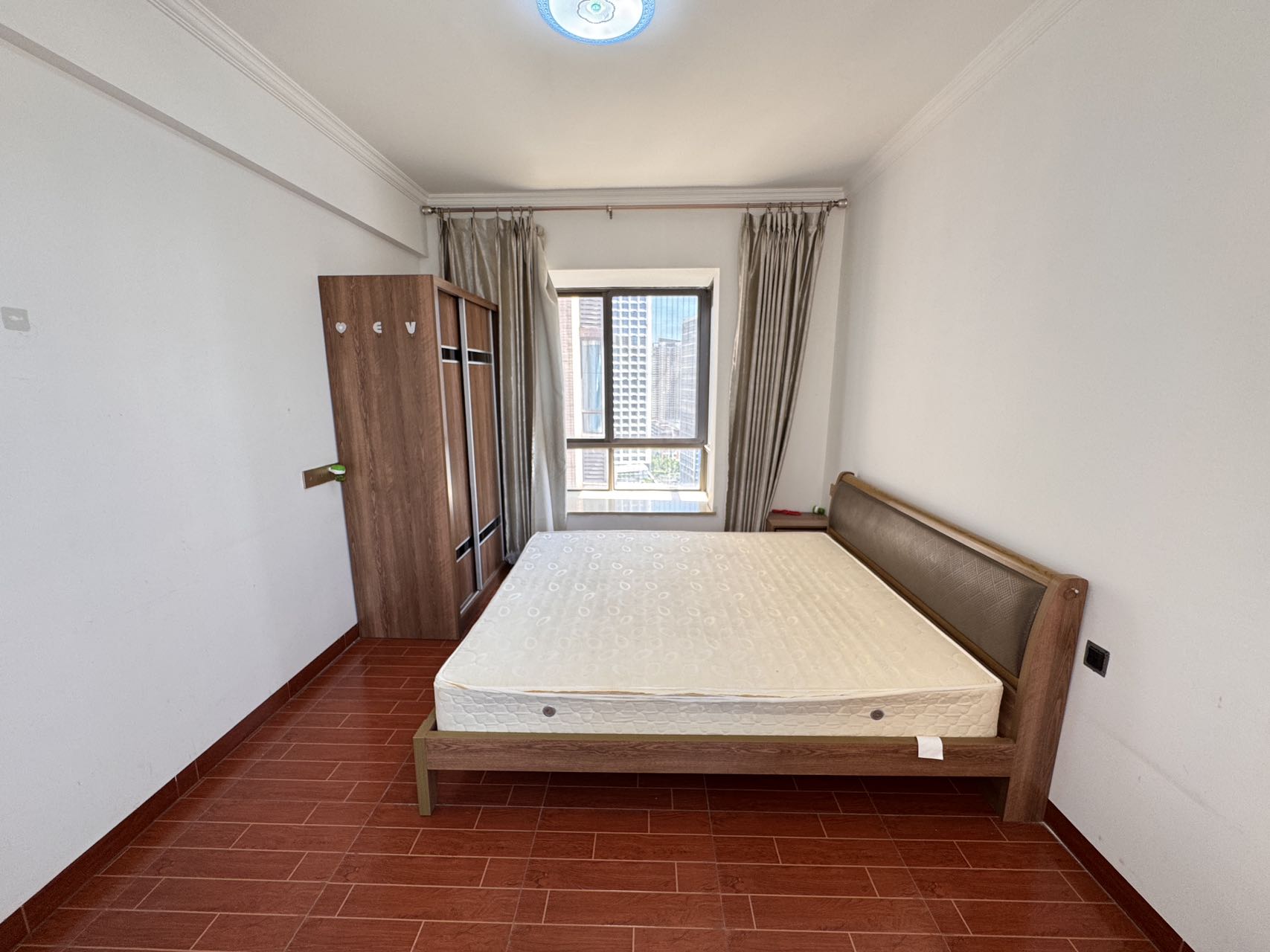 国贸城市花园 4室2厅2卫 4800.0元/月 国贸城市花园 4室2厅2卫 4800.0元/月室内图