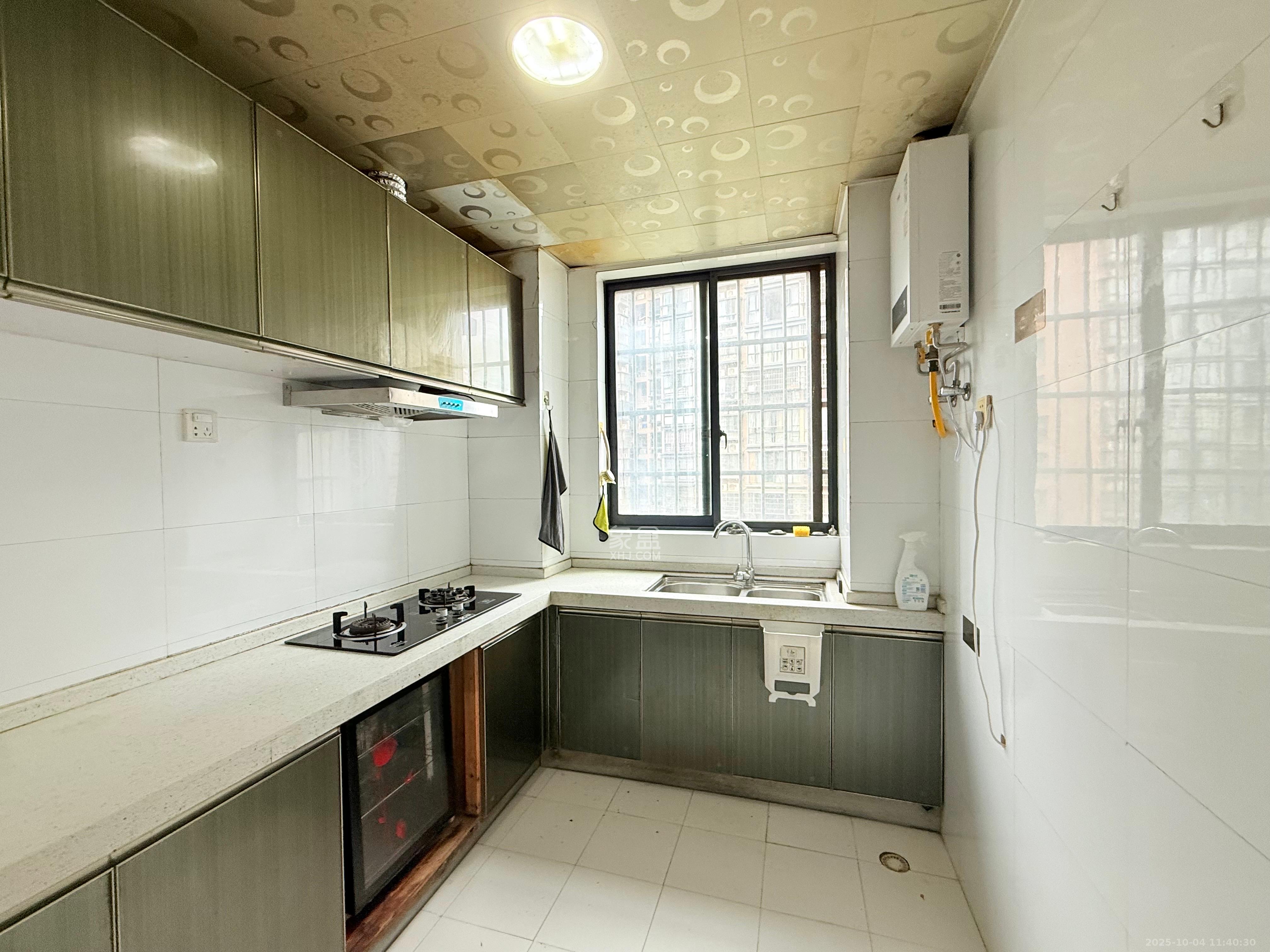 瑞都华庭（华庭美苑）  3室2厅2卫    2300.0元/月室内图