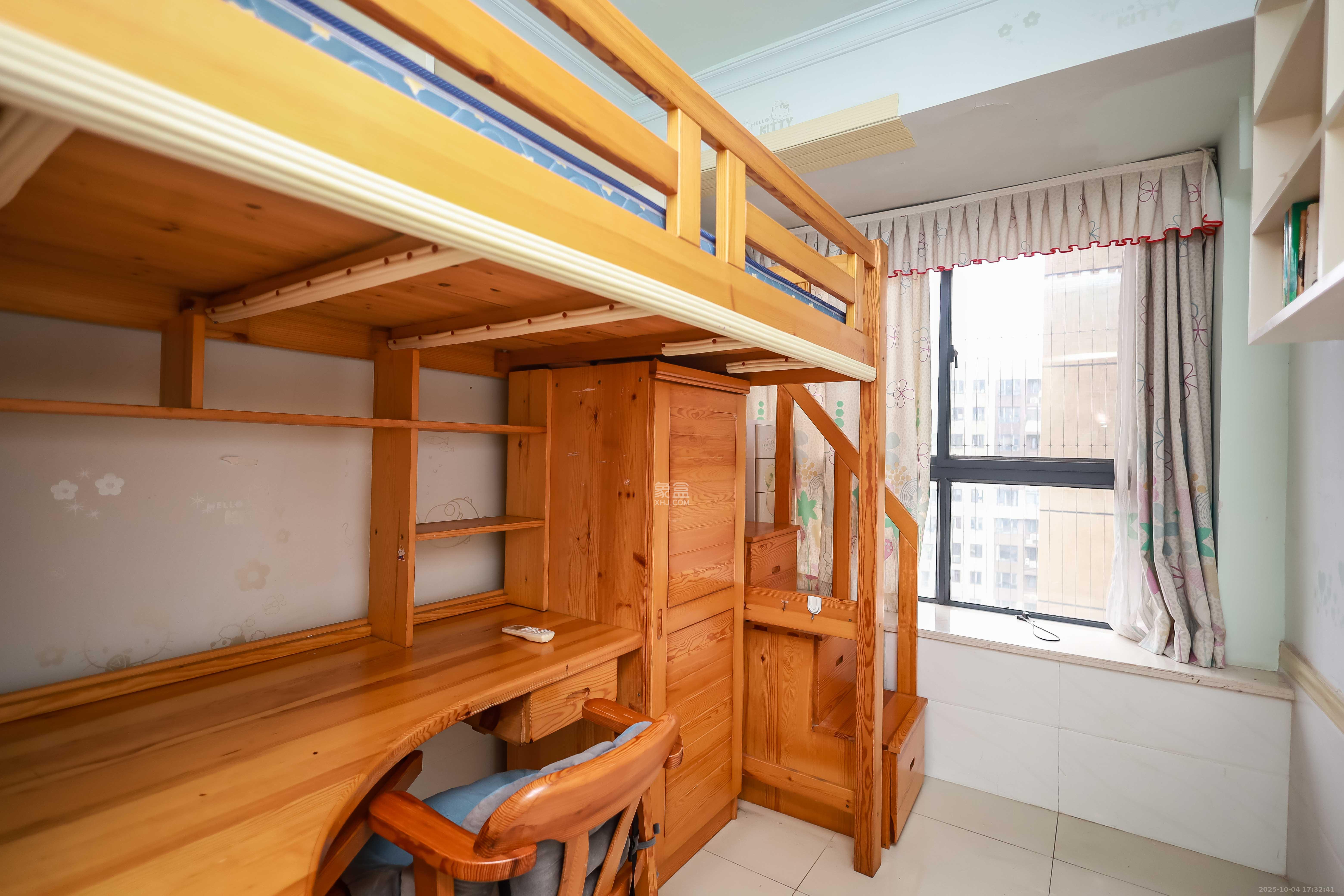 长房时代城 3室2厅1卫 85.0万 长房时代城 3室2厅1卫 85.0万卧室