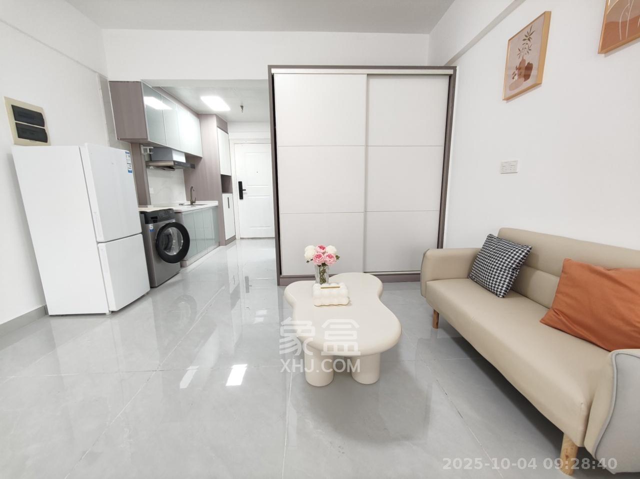 西子一间  1室0厅1卫   1800.00元/月室内图