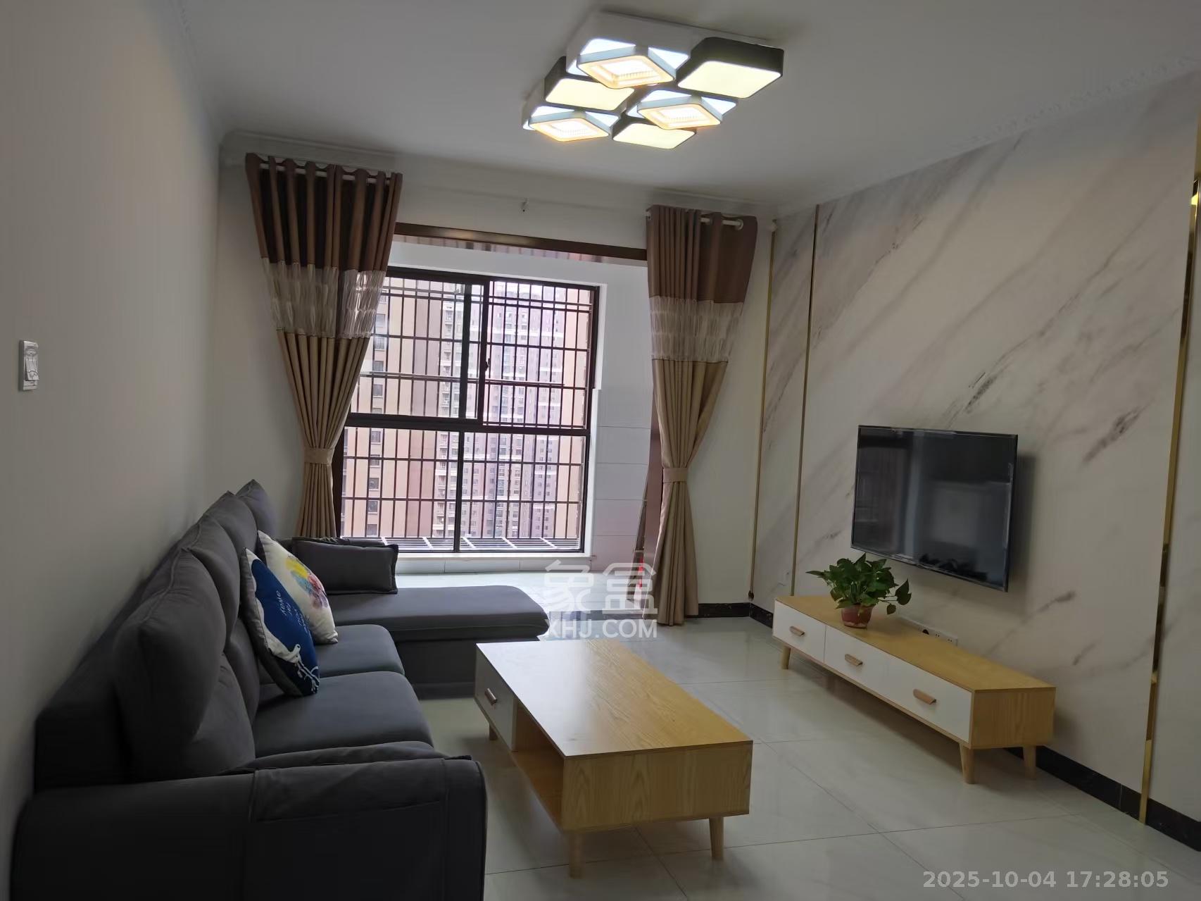 新城国际花都  4室2厅1卫    1500.0元/月