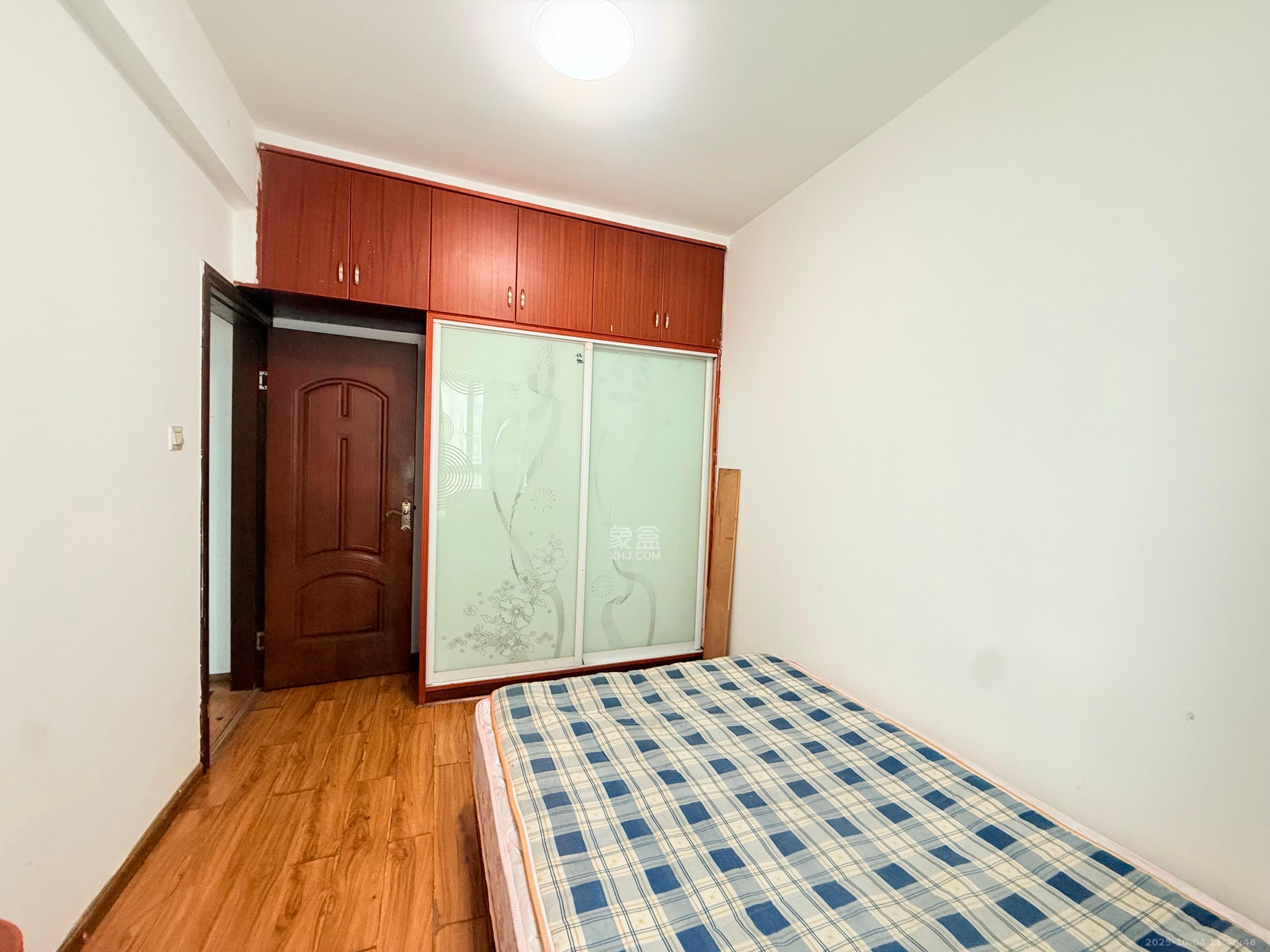 瑞都华庭(华庭美苑) 3室2厅2卫 2300.0元/月 瑞都华庭(华庭美苑) 3室2厅2卫 2300.0元/月室内图