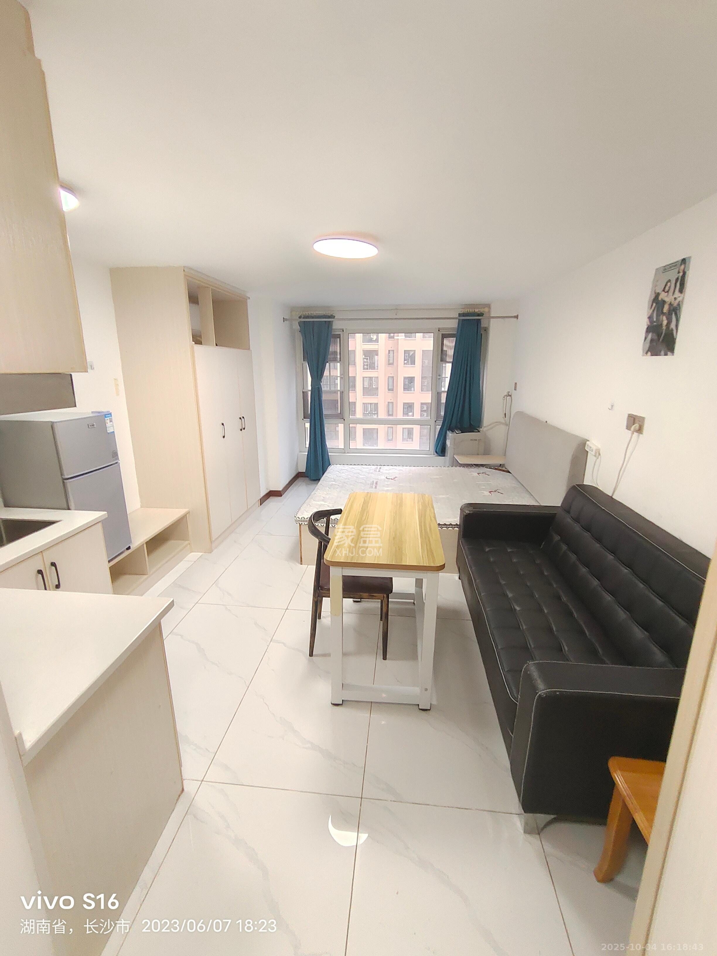 金地铂悦 1室0厅0卫 900.0元/月 金地铂悦 1室0厅0卫 900.0元/月室内图