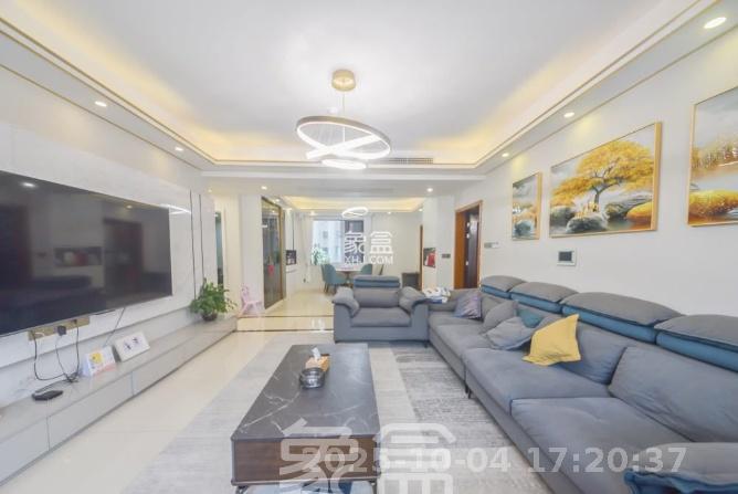 长房天翼未来城  1室2厅1卫   4800.00元/月室内图