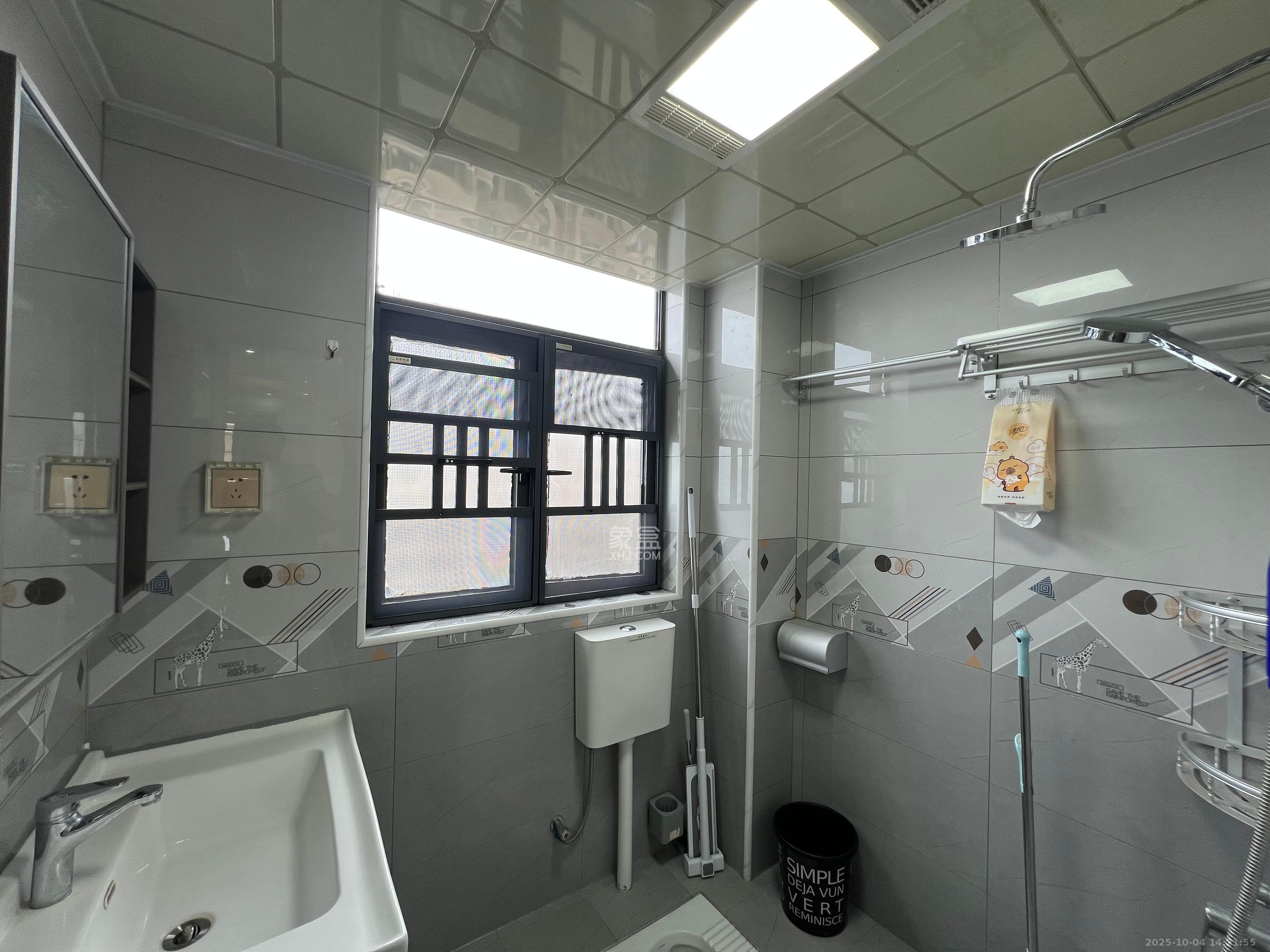 嘉雨兴园  2室1厅1卫    2800.0元/月室内图