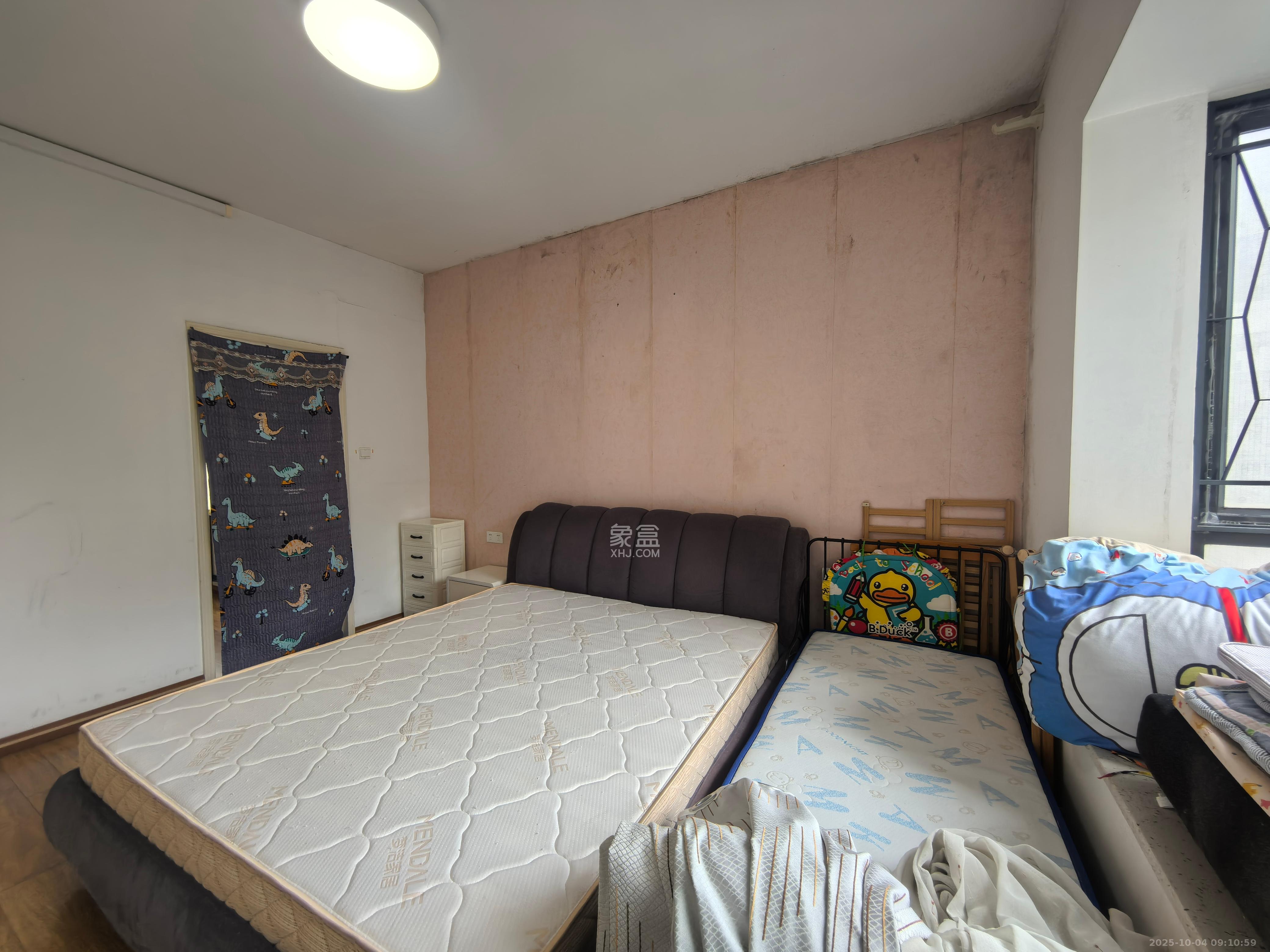 莱茵城  3室2厅1卫    2300.0元/月室内图