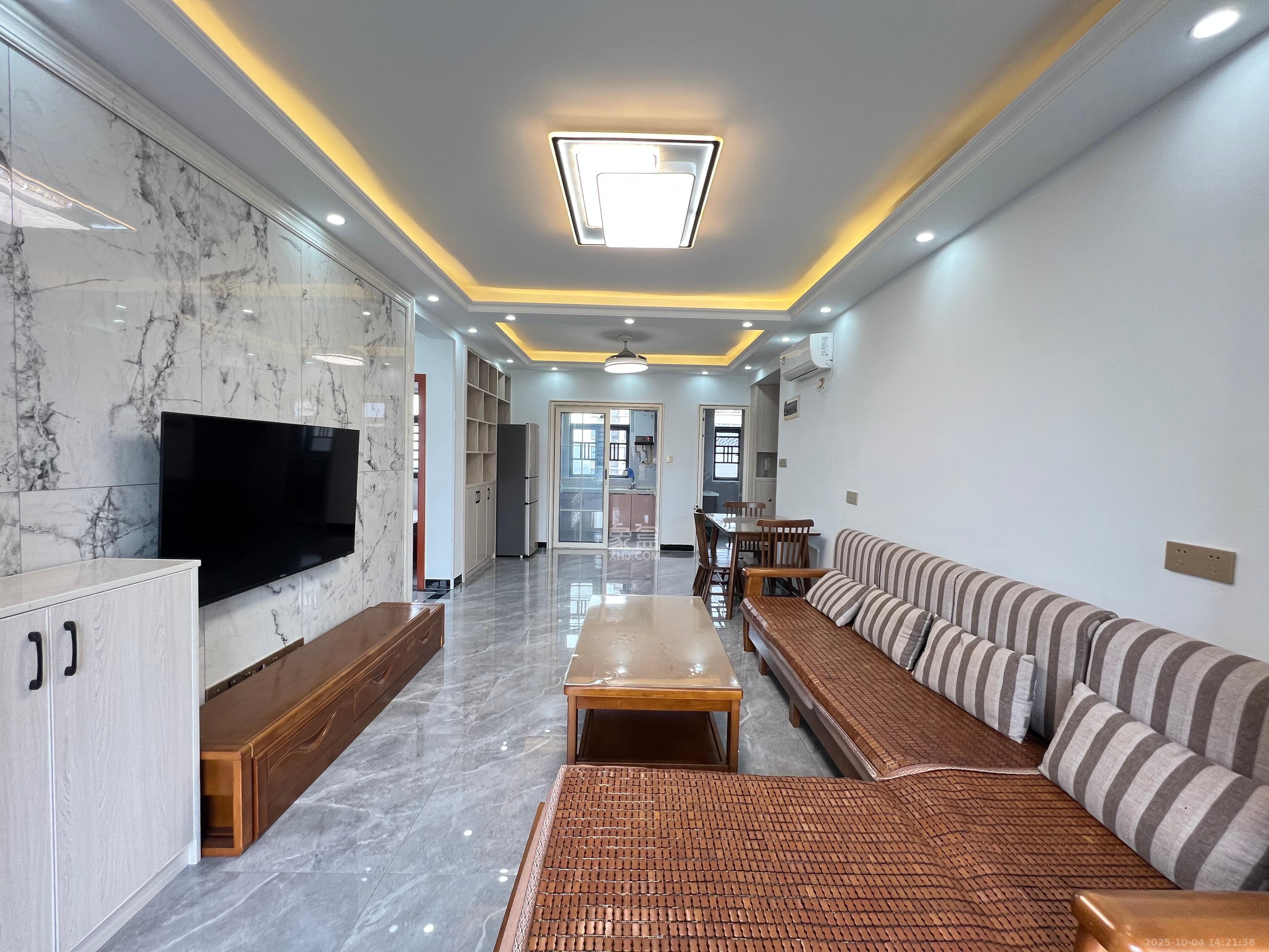 嘉雨兴园  2室1厅1卫    2800.0元/月室内图