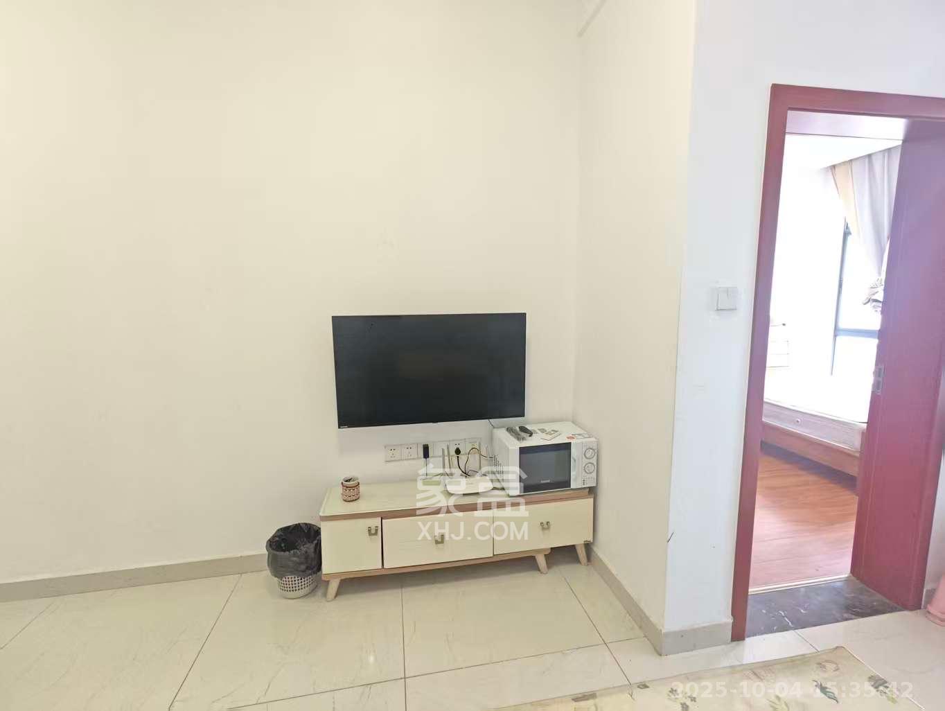 江南华府  1室1厅1卫   1700.00元/月室内图