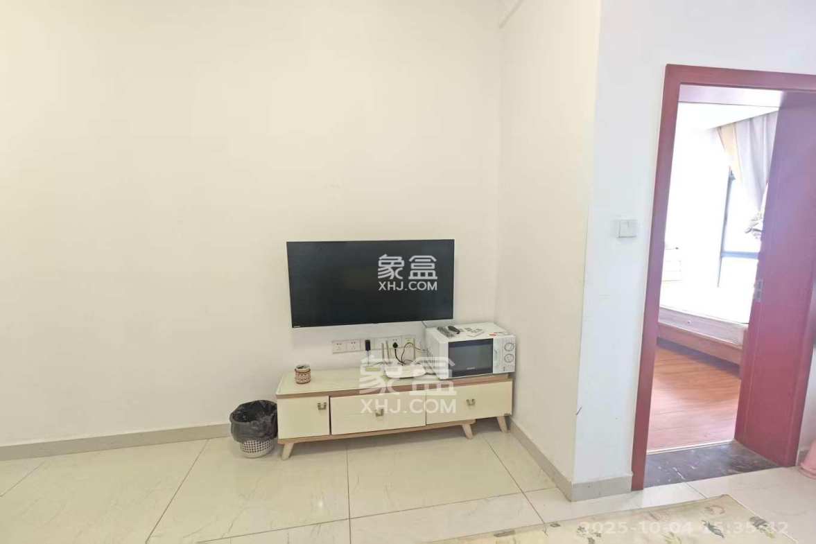 江南华府 1室1厅1卫 1600.0元/月 江南华府 1室1厅1卫 1600.0元/月室内图