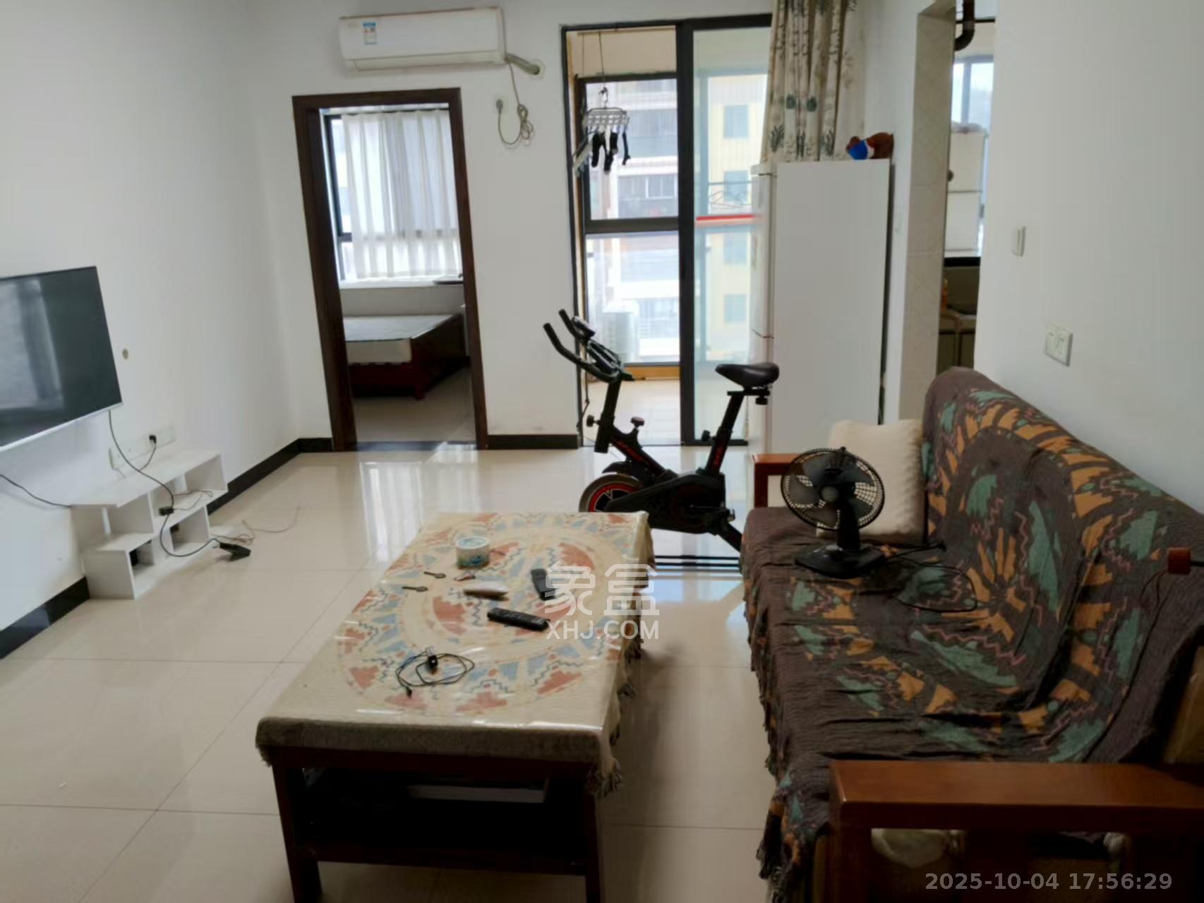 锦湘国际星城三期（锦绣苑）  2室2厅1卫    2200.0元/月室内图